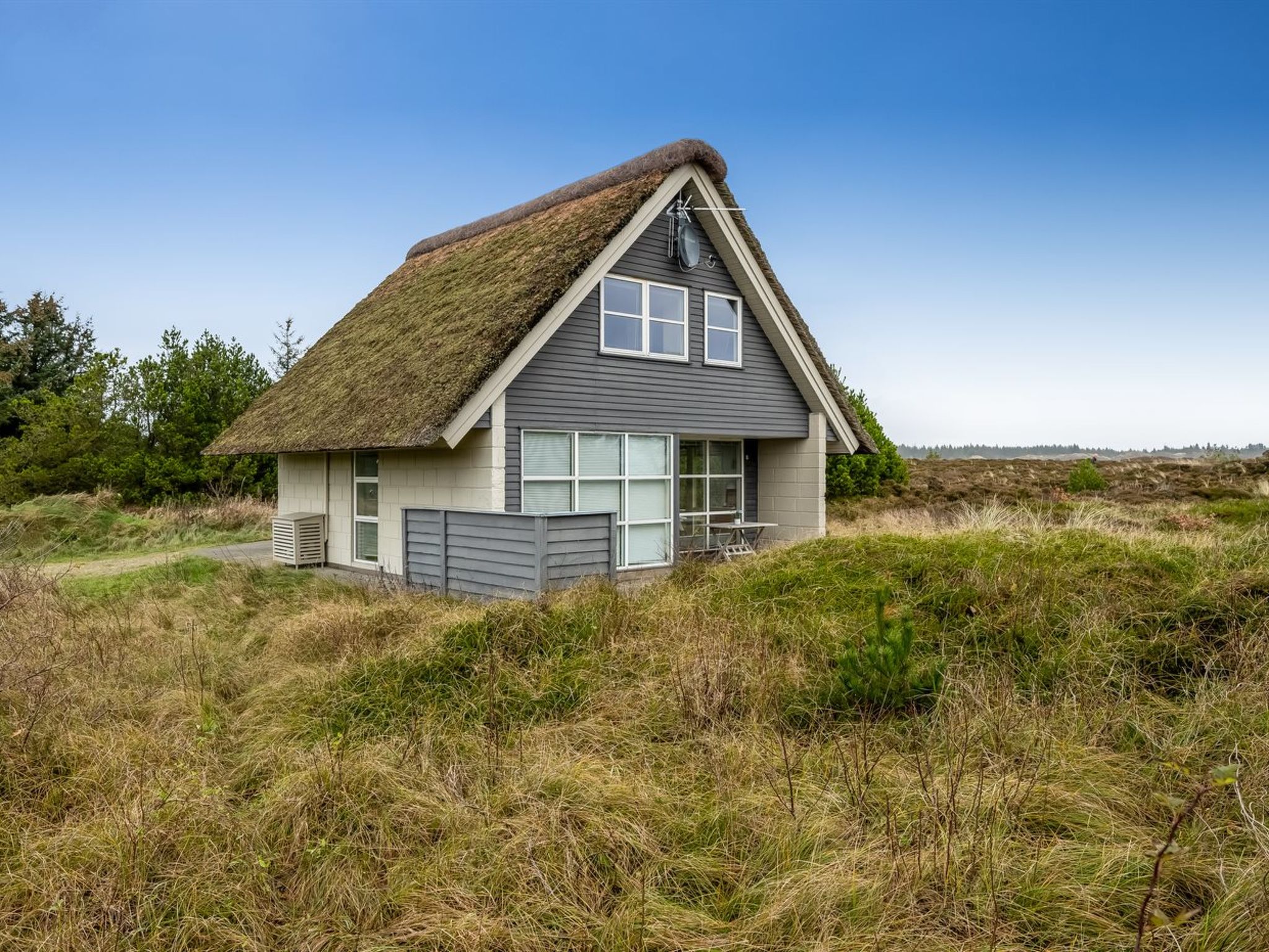 "Andrine" - 700m from the sea - Buiten