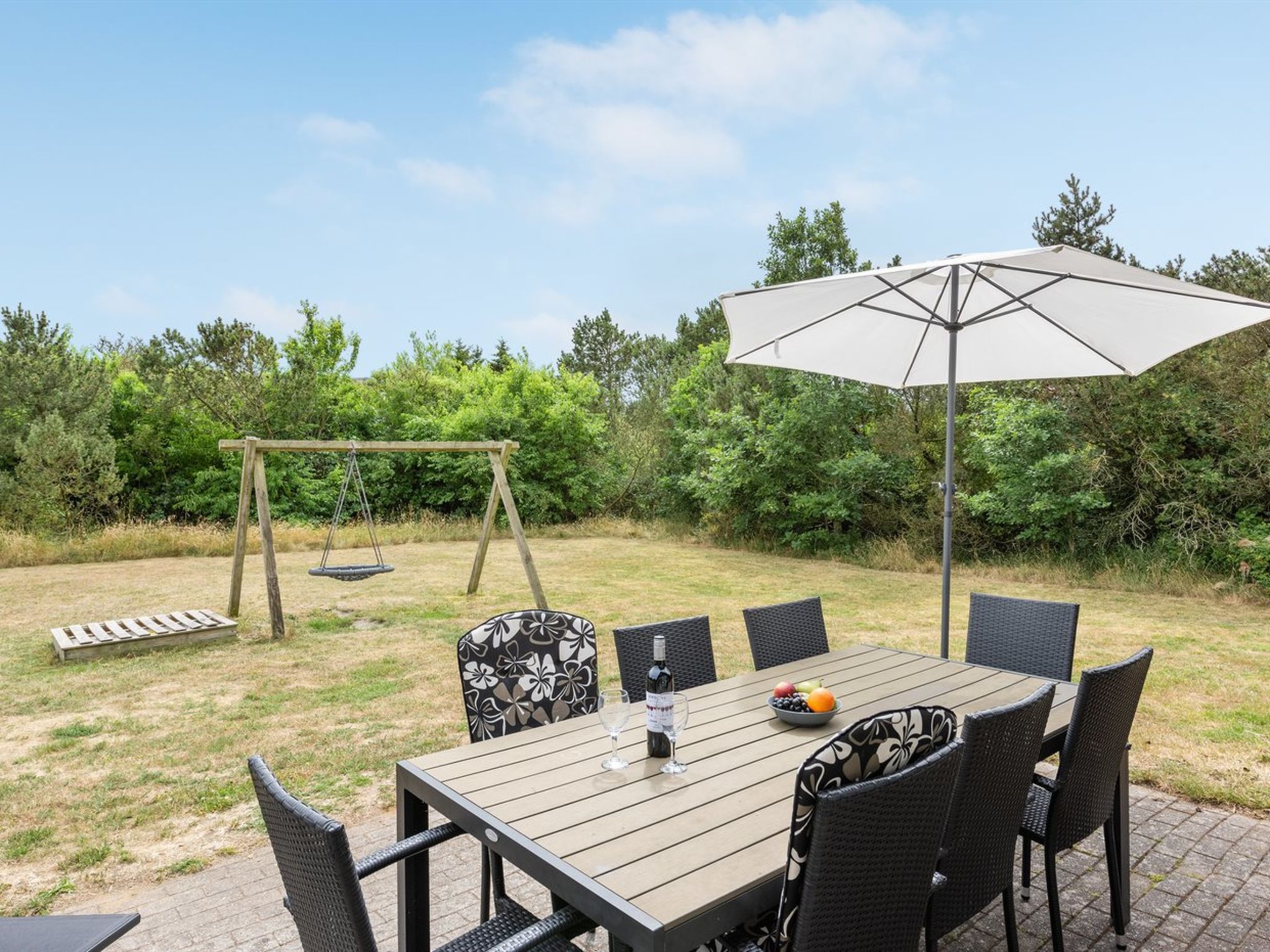 "Tabithe" - 2.2km from the sea