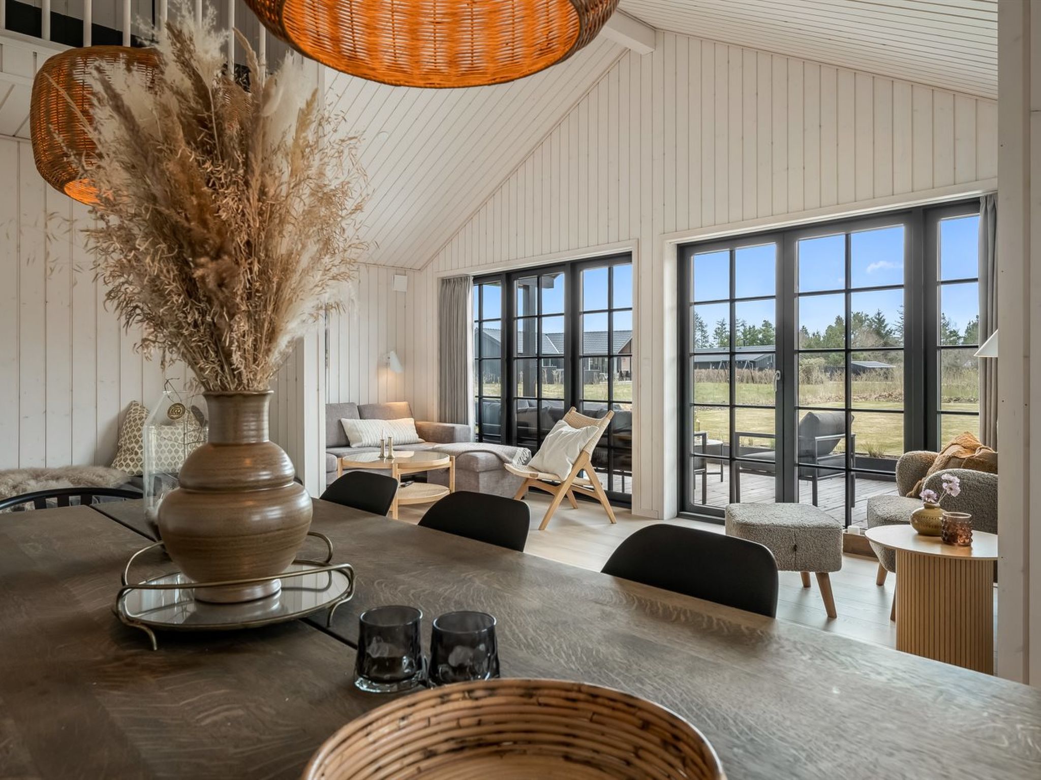 "Emin" - 2.8km from the sea