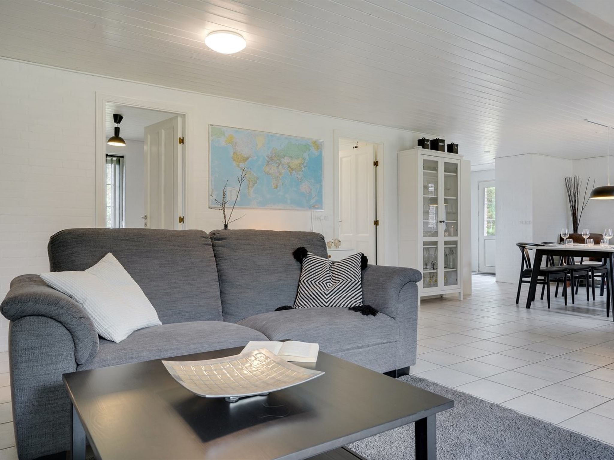 "Hjalmsvider" - 1km from the sea - Binnen