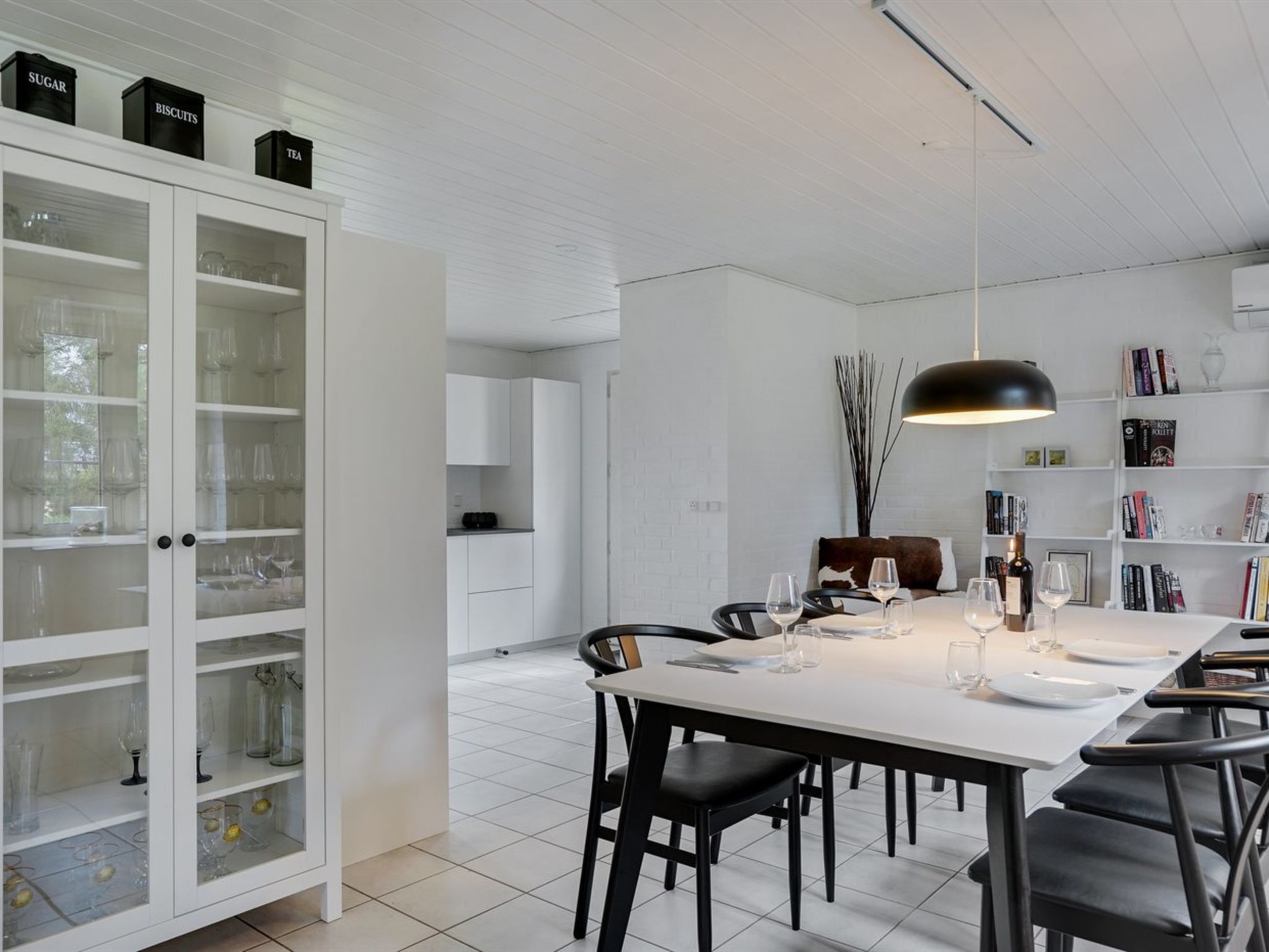 "Hjalmsvider" - 1km from the sea - Binnen