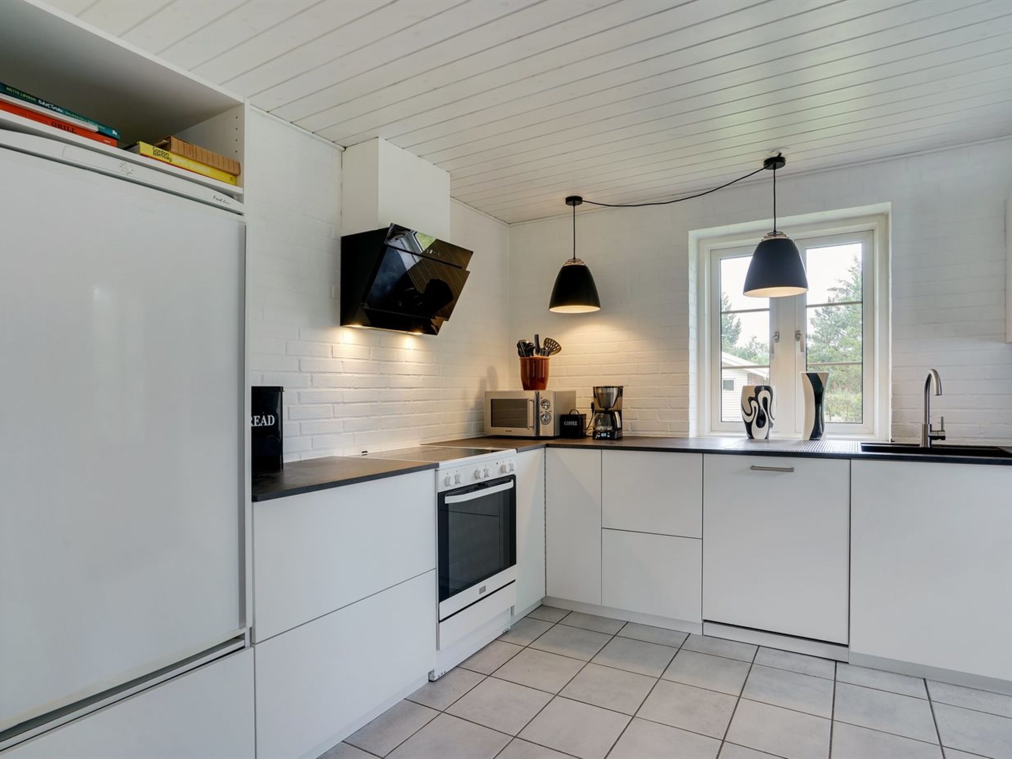"Hjalmsvider" - 1km from the sea - Binnen