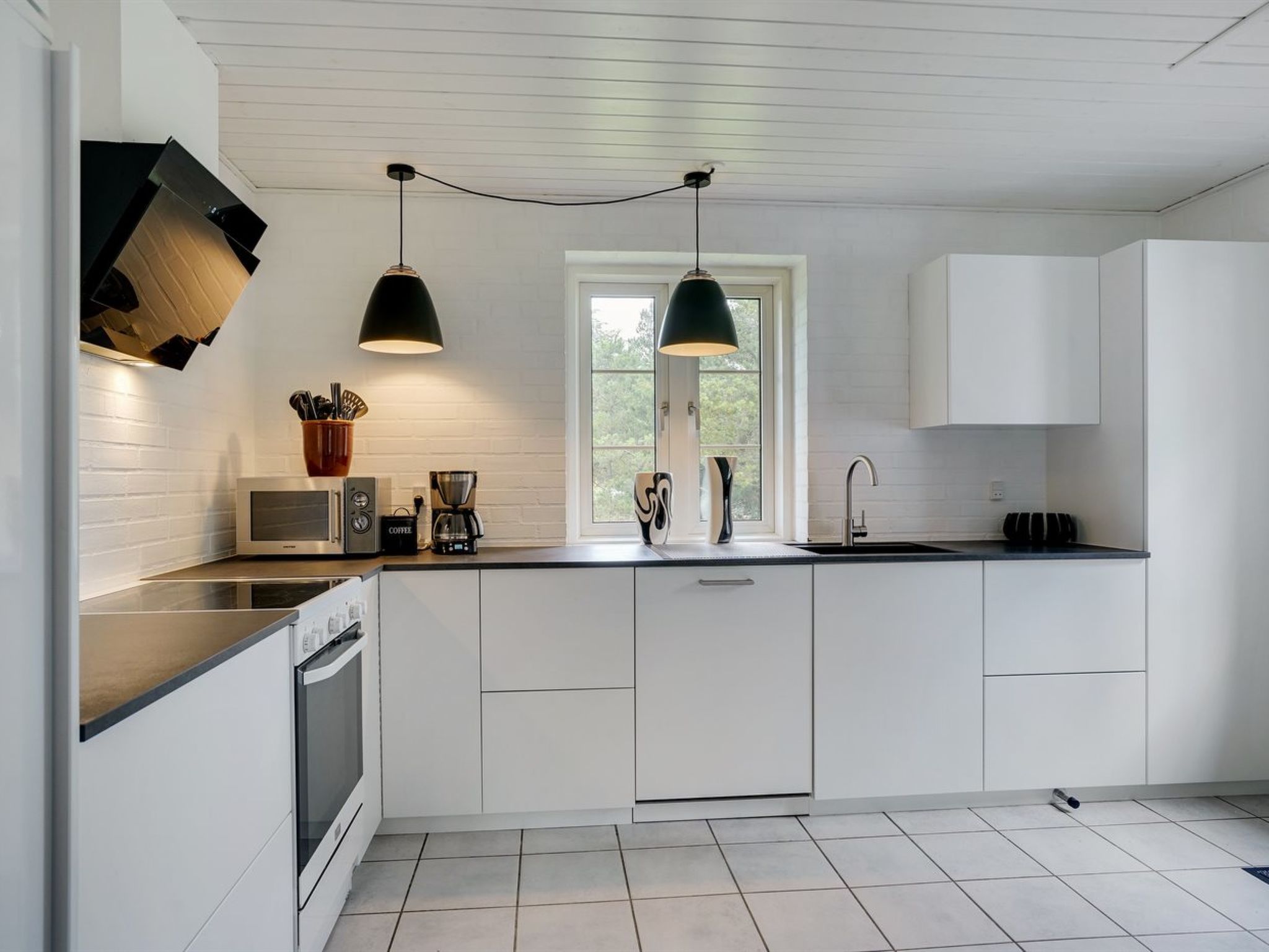 "Hjalmsvider" - 1km from the sea - Binnen