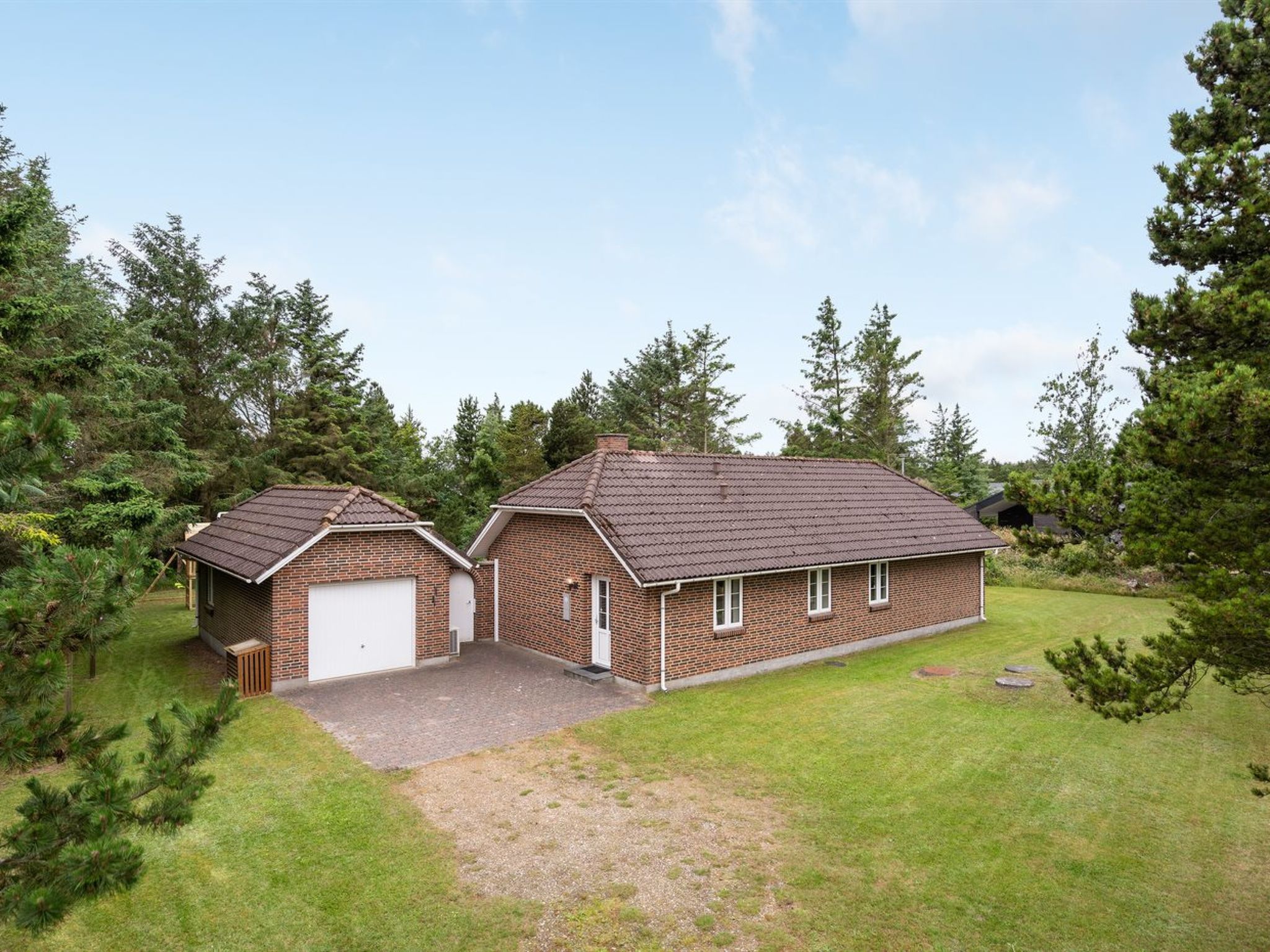 "Hjalmsvider" - 1km from the sea - Buiten