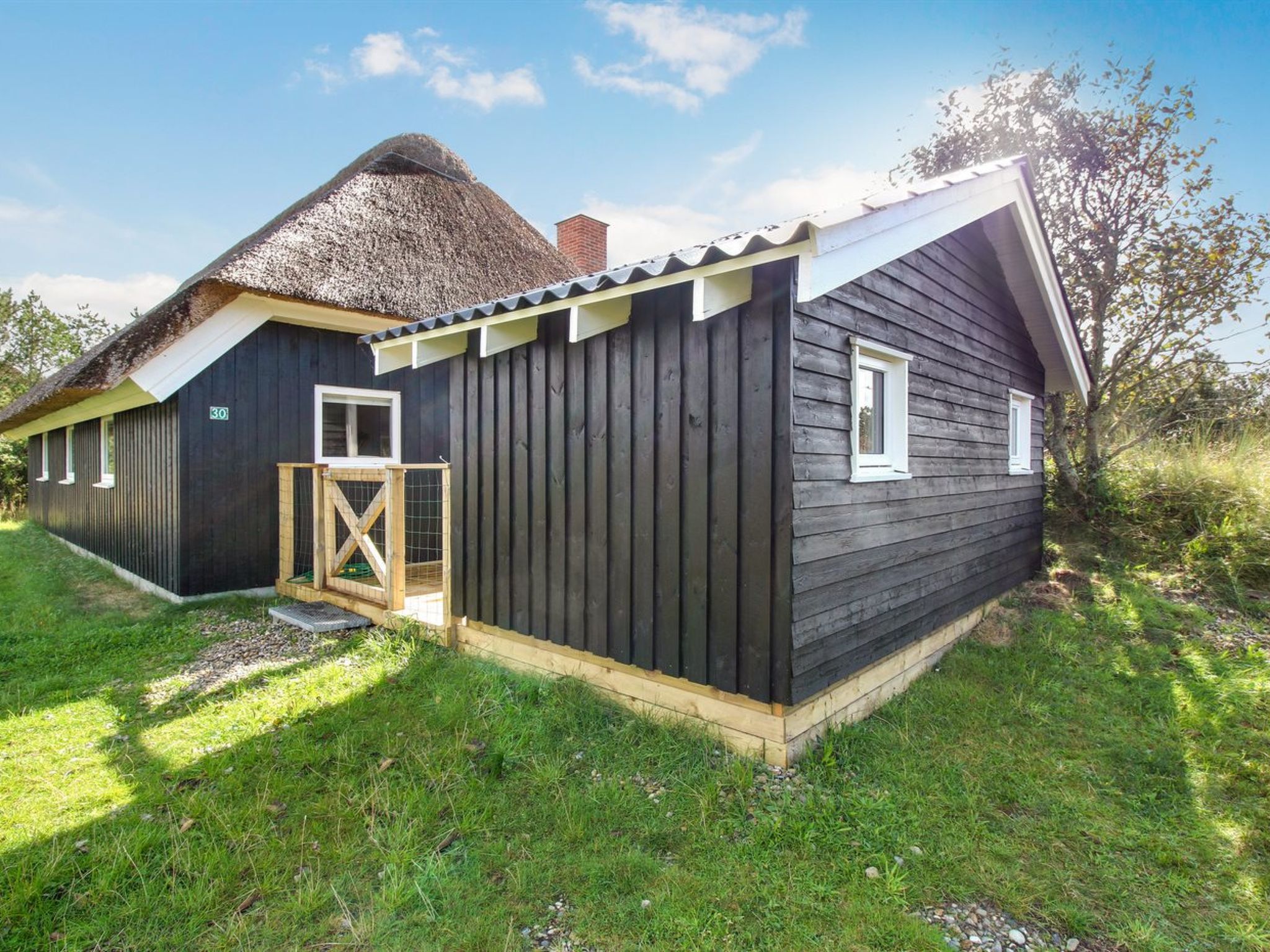 "Annli" - 1.5km from the sea - Outside