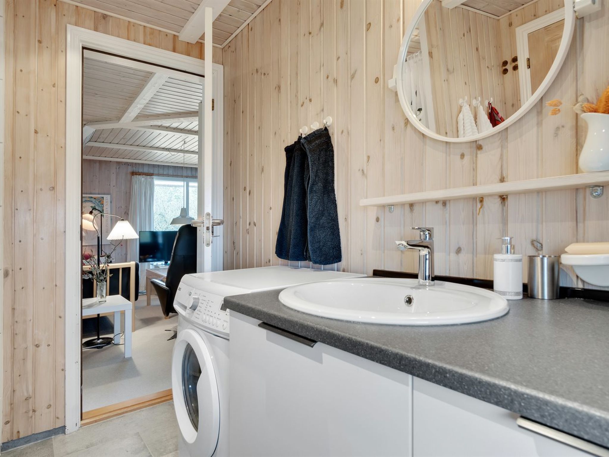 "Annli" - 1.5km from the sea - Inside