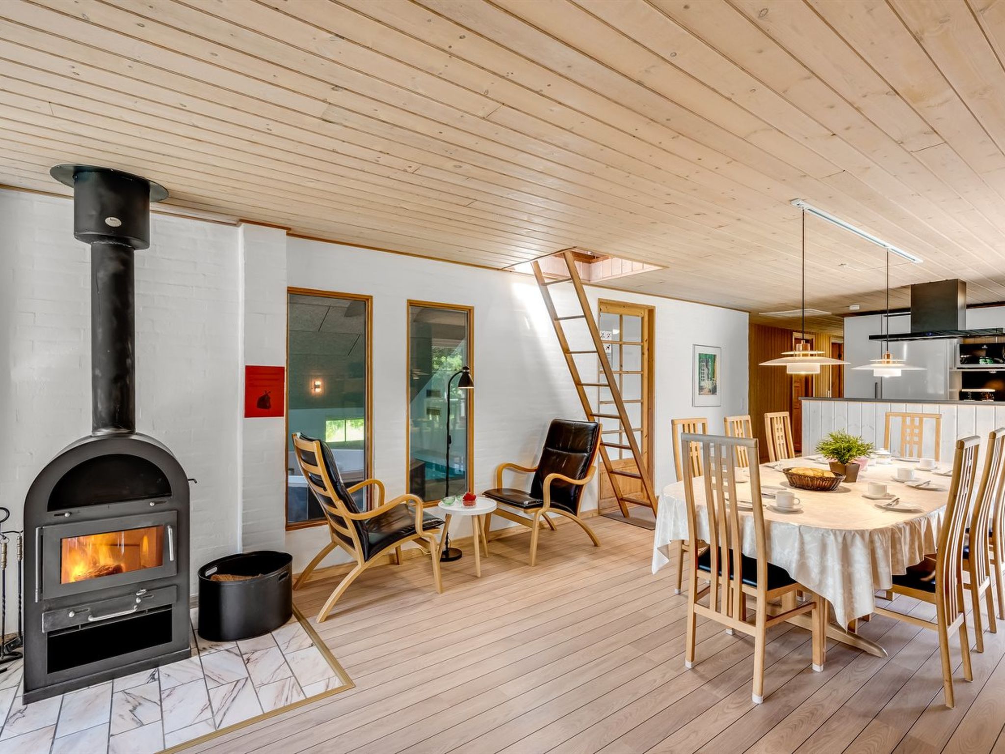 "Gunvald" - 2km to the fjord - Inside