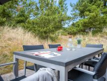 Ruime familiewoning met sauna en speeltuin, 1,5 km van zee in Blåvand - thumbnail 3