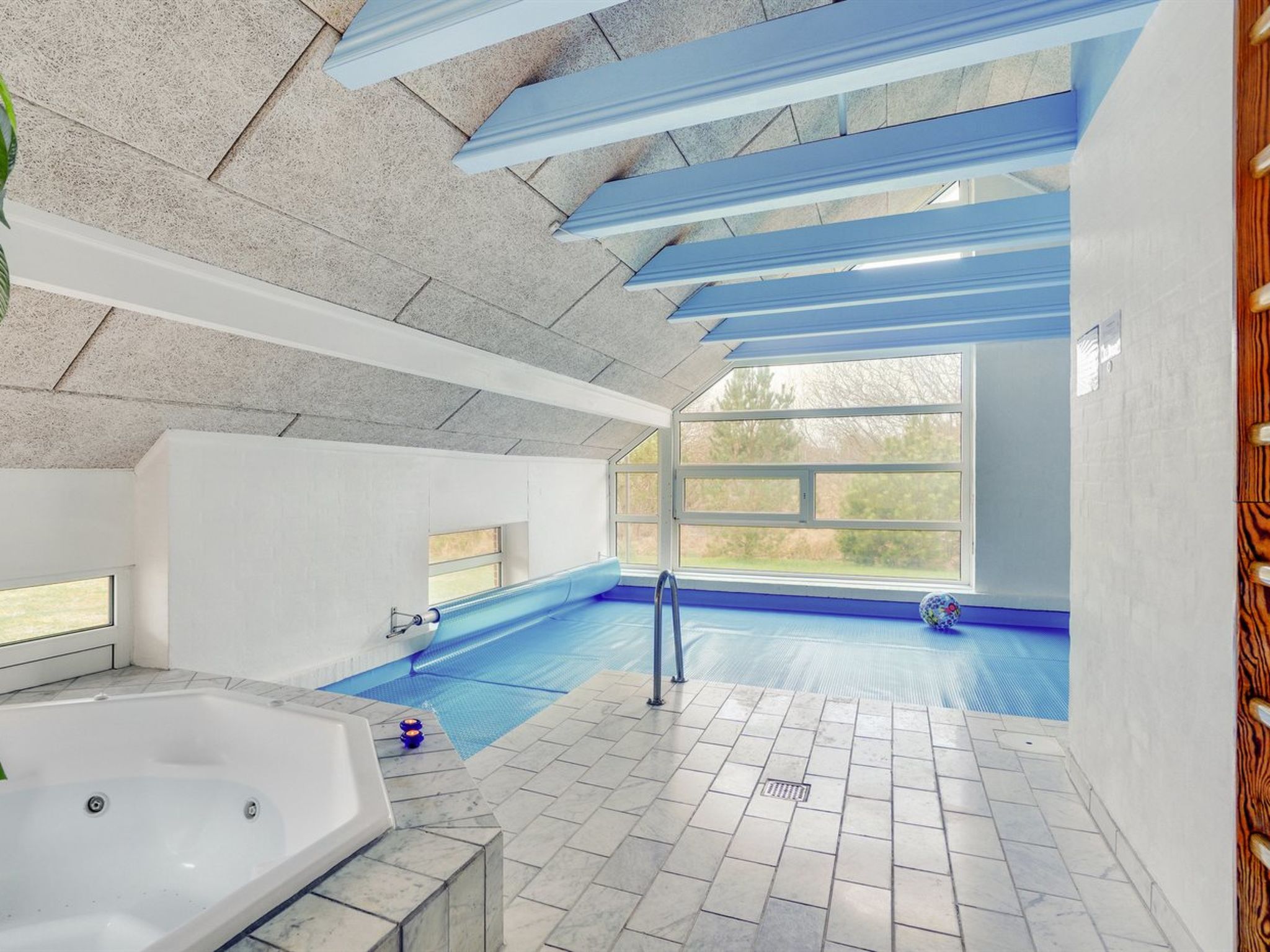 "Swening" - 2.1km from the sea-Buiten