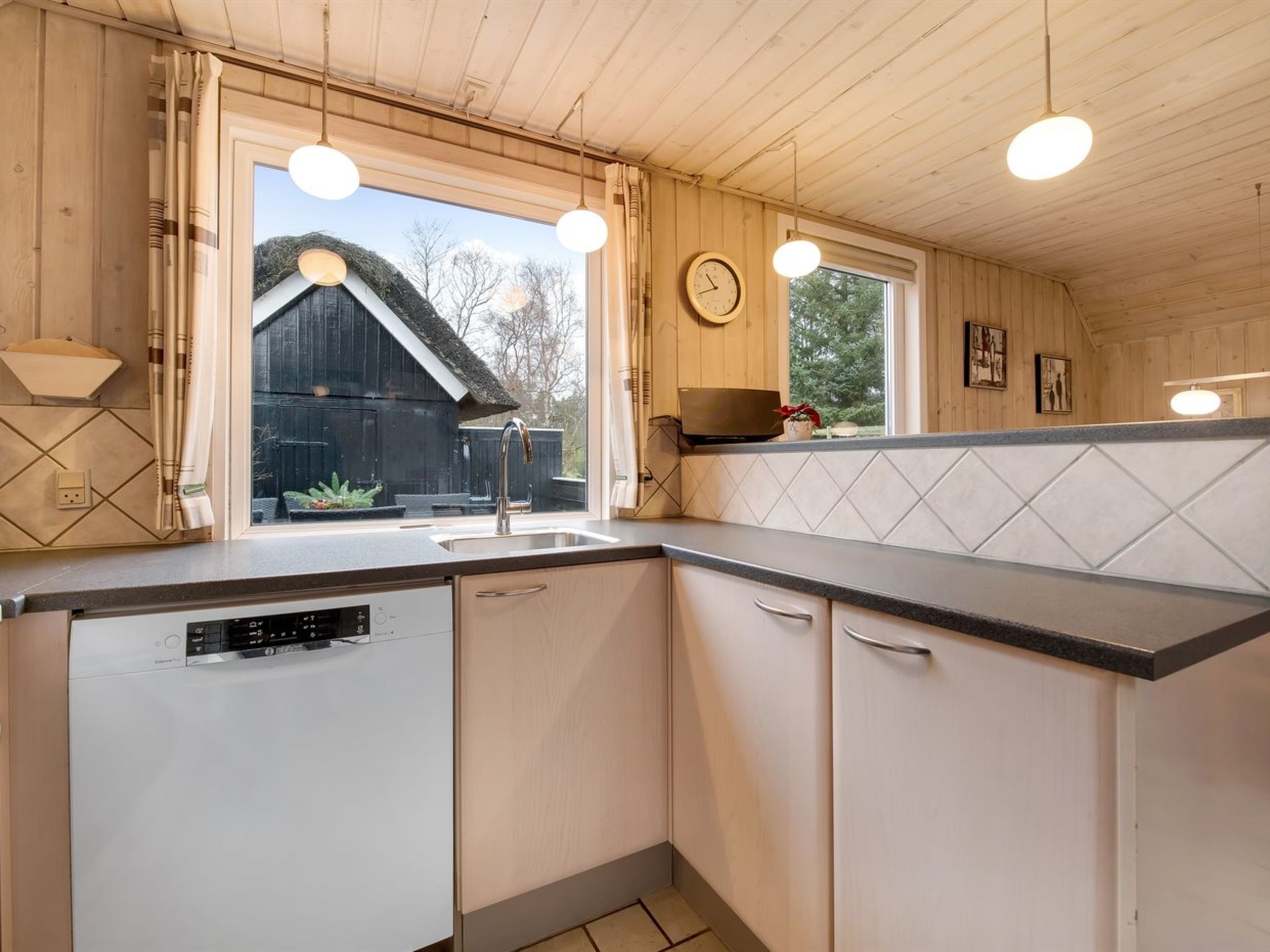 "Patrik" - 1.4km from the sea-Drinnen