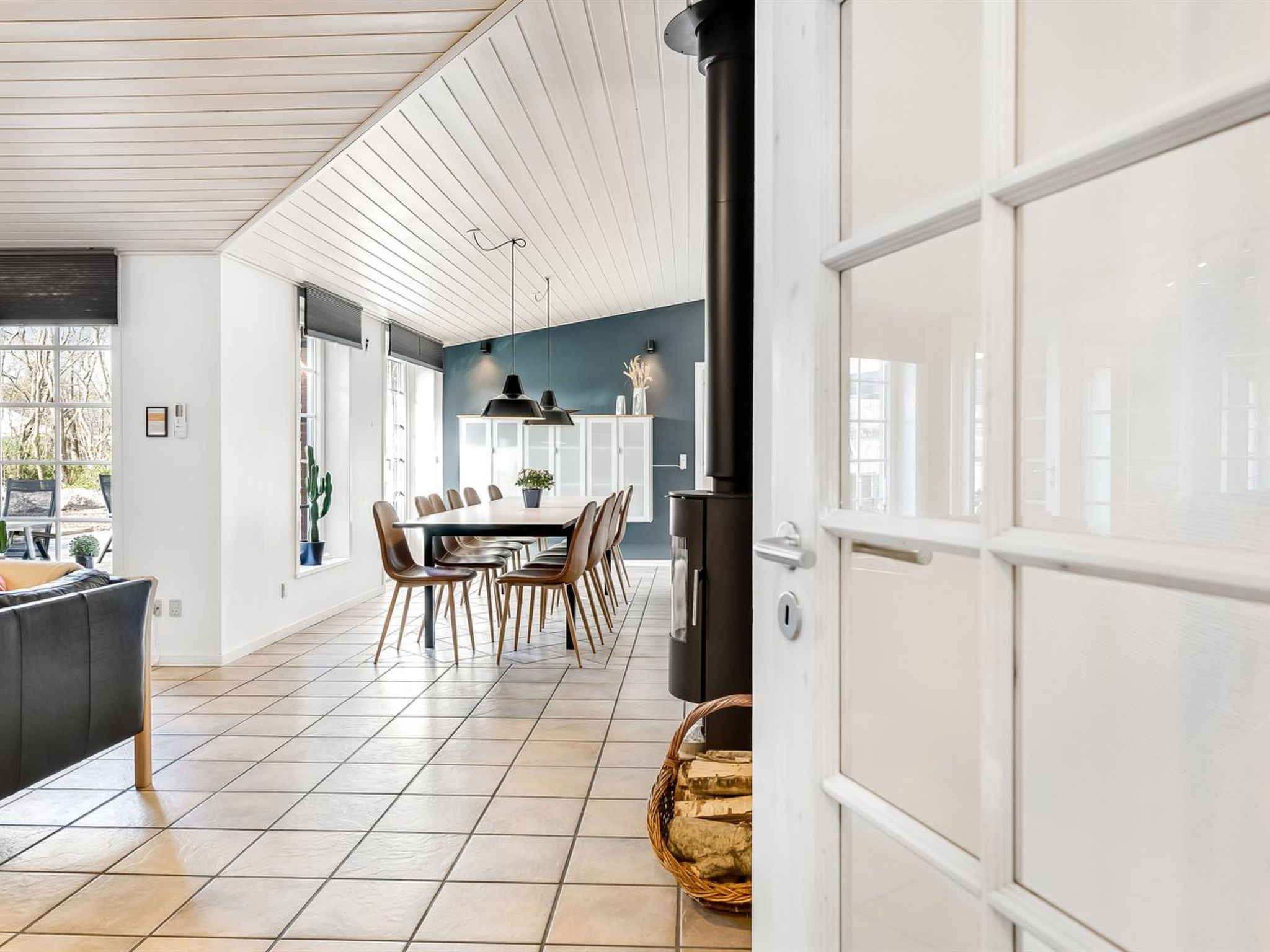 "Alfrida" - 1.5km from the sea - Binnen