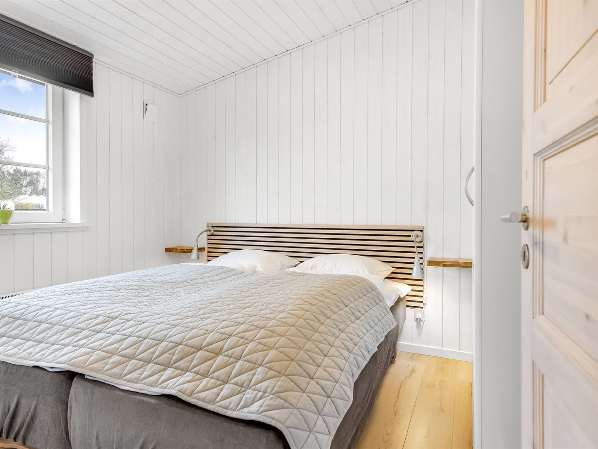 "Alfrida" - 1.5km from the sea - Binnen