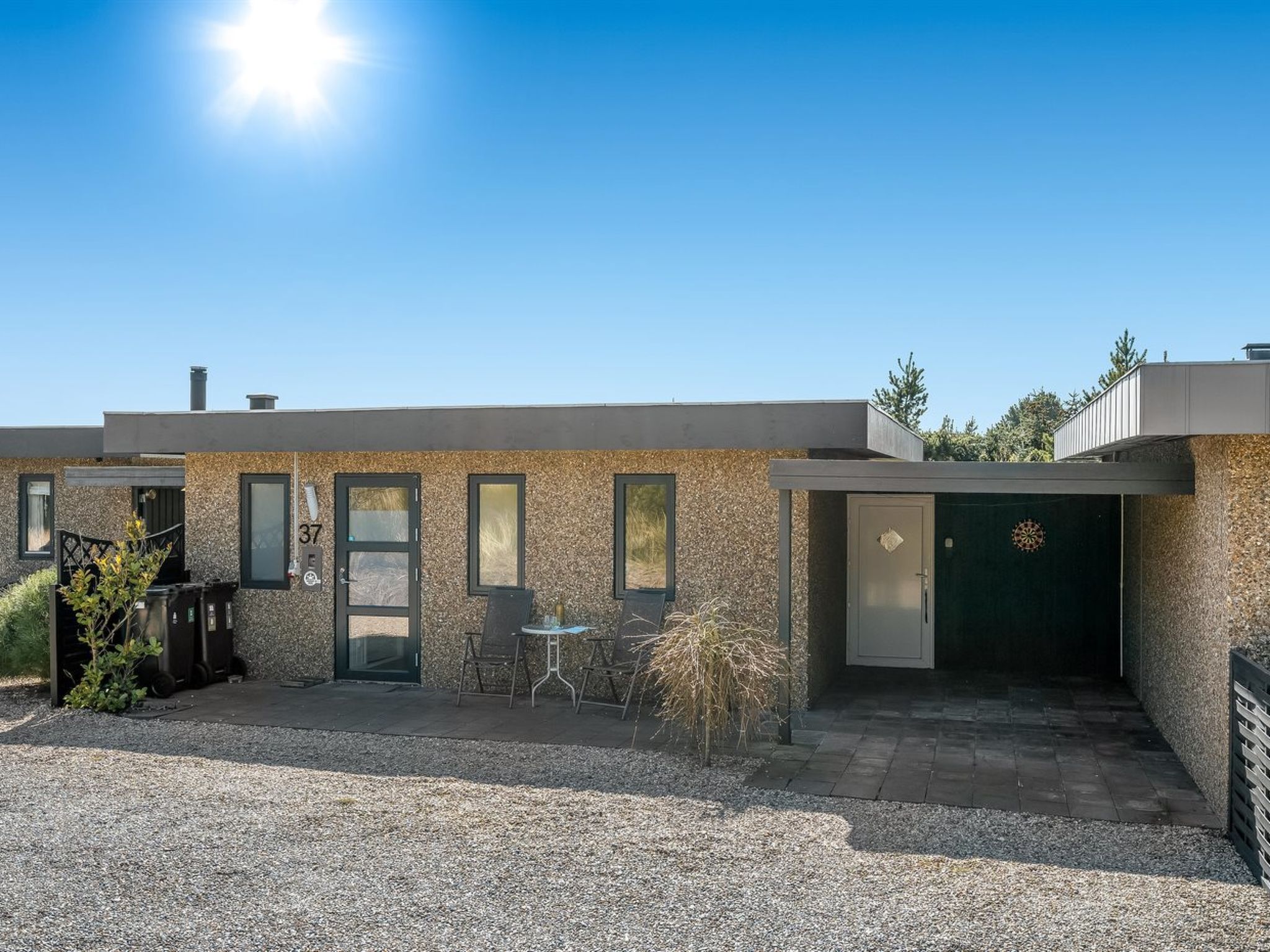 "Clemence" - 900m from the sea-Buiten