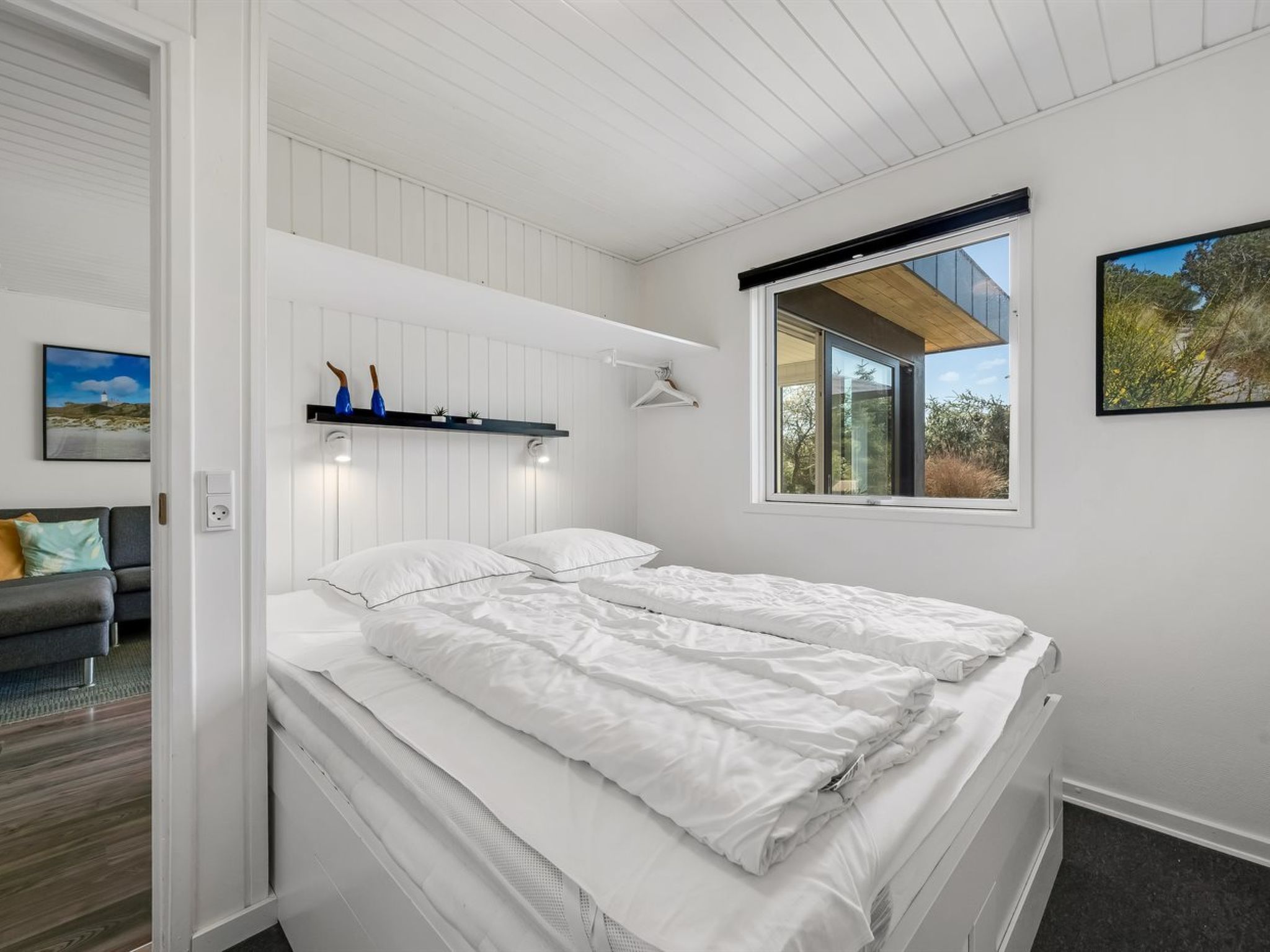 "Clemence" - 900m from the sea - Binnen