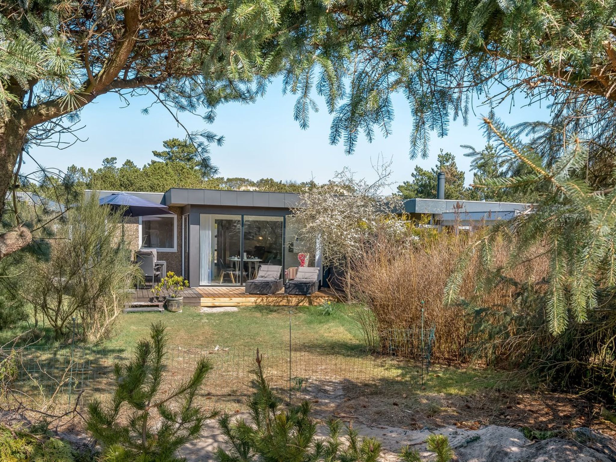 "Clemence" - 900m from the sea - Buiten
