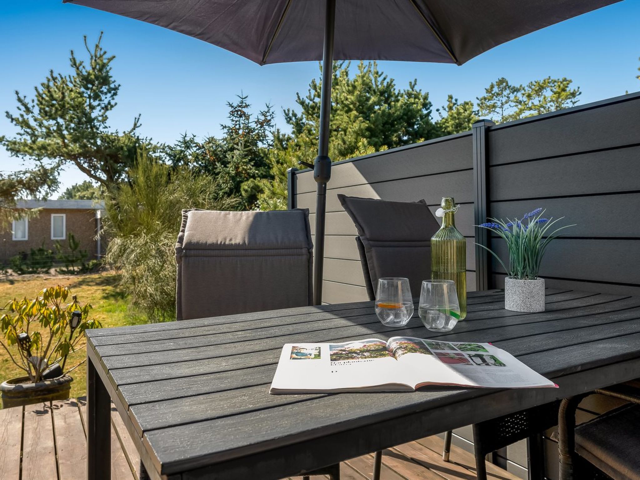 "Clemence" - 900m from the sea - Buiten