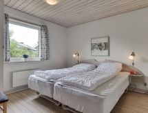 Ameline: Ruim vakantiehuis voor 10 personen op 500 meter van de fjord in Blåvand - thumbnail 6