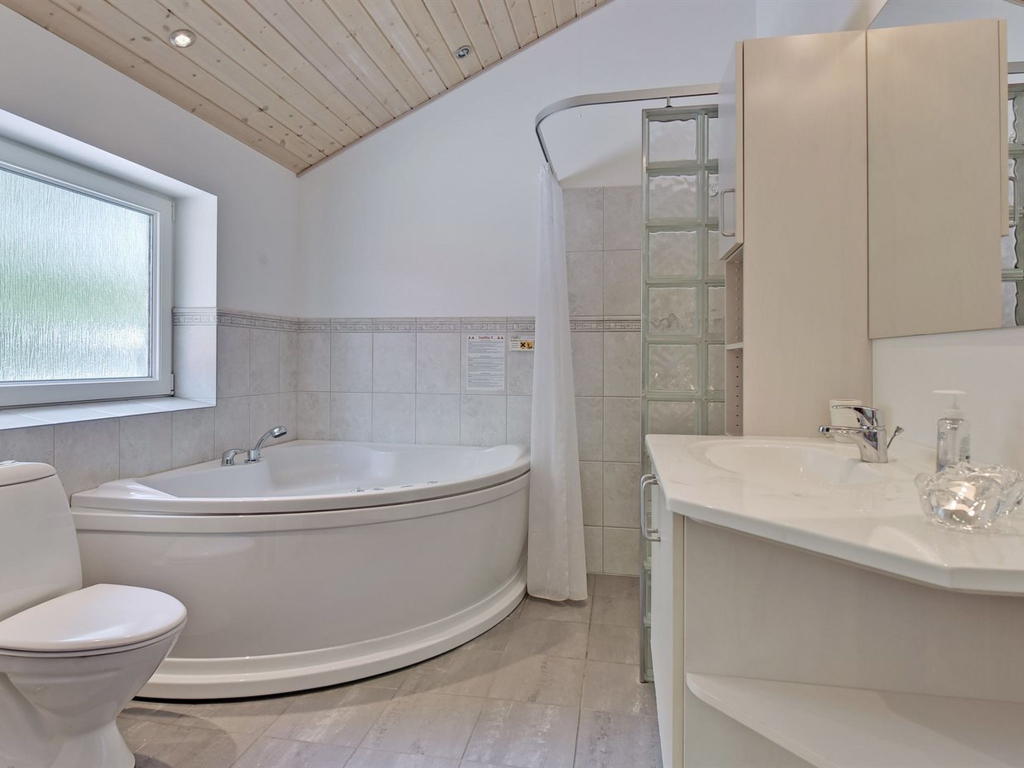 "Gundel" - 400m from the sea - Binnen