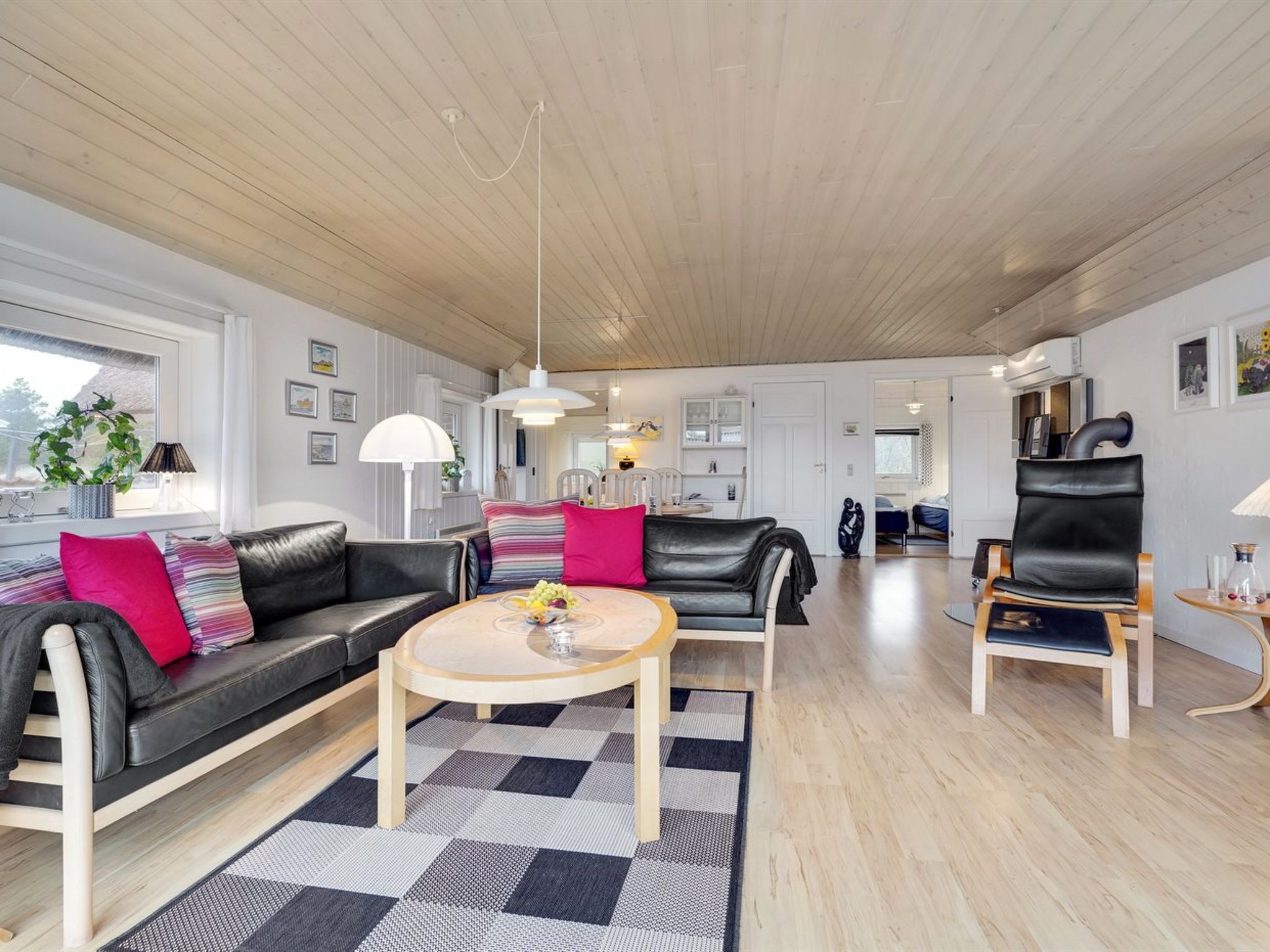 "Carolin" - 400m from the sea - Binnen