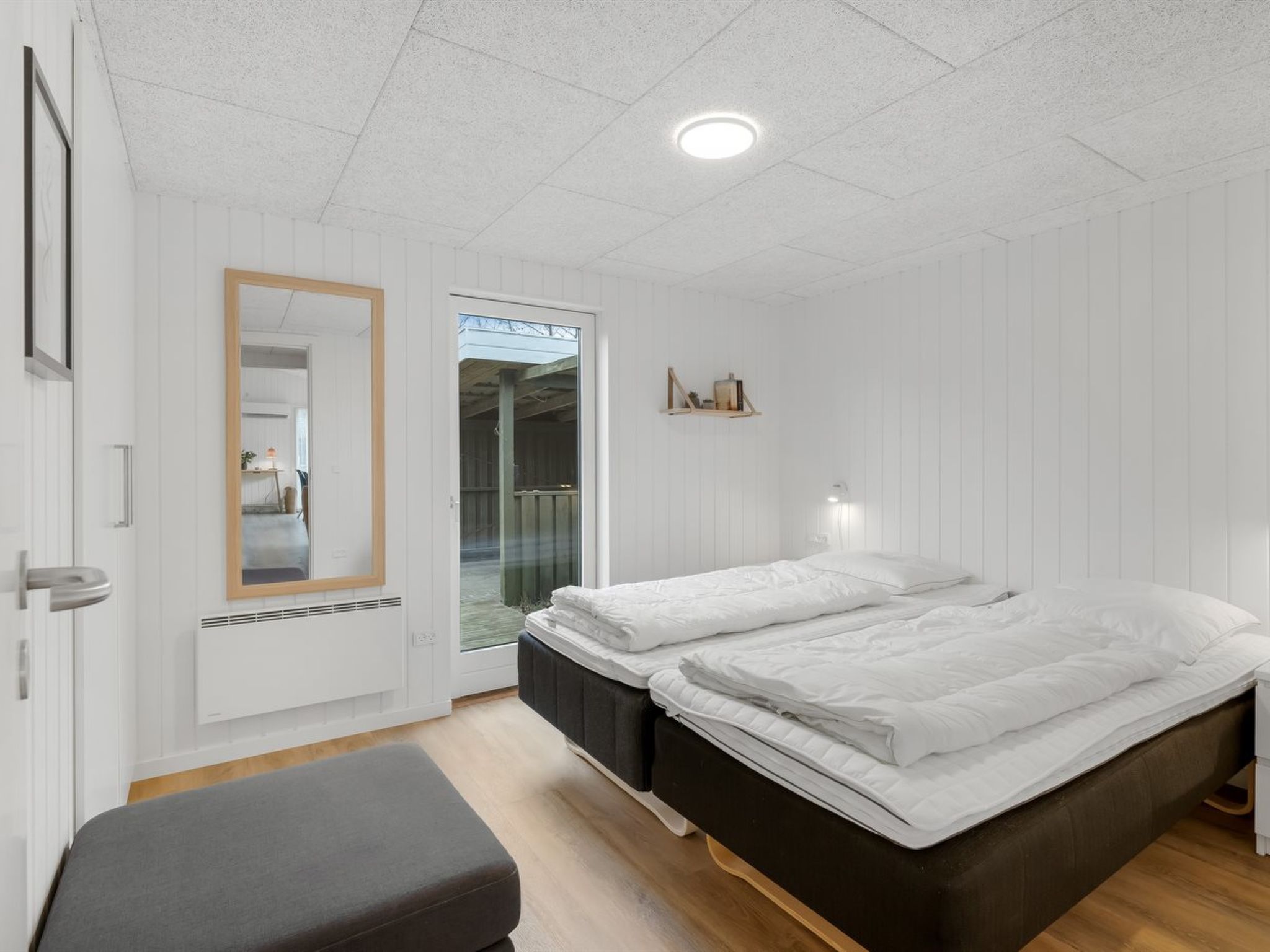 "Ridvan" - 500m from the sea-Binnen