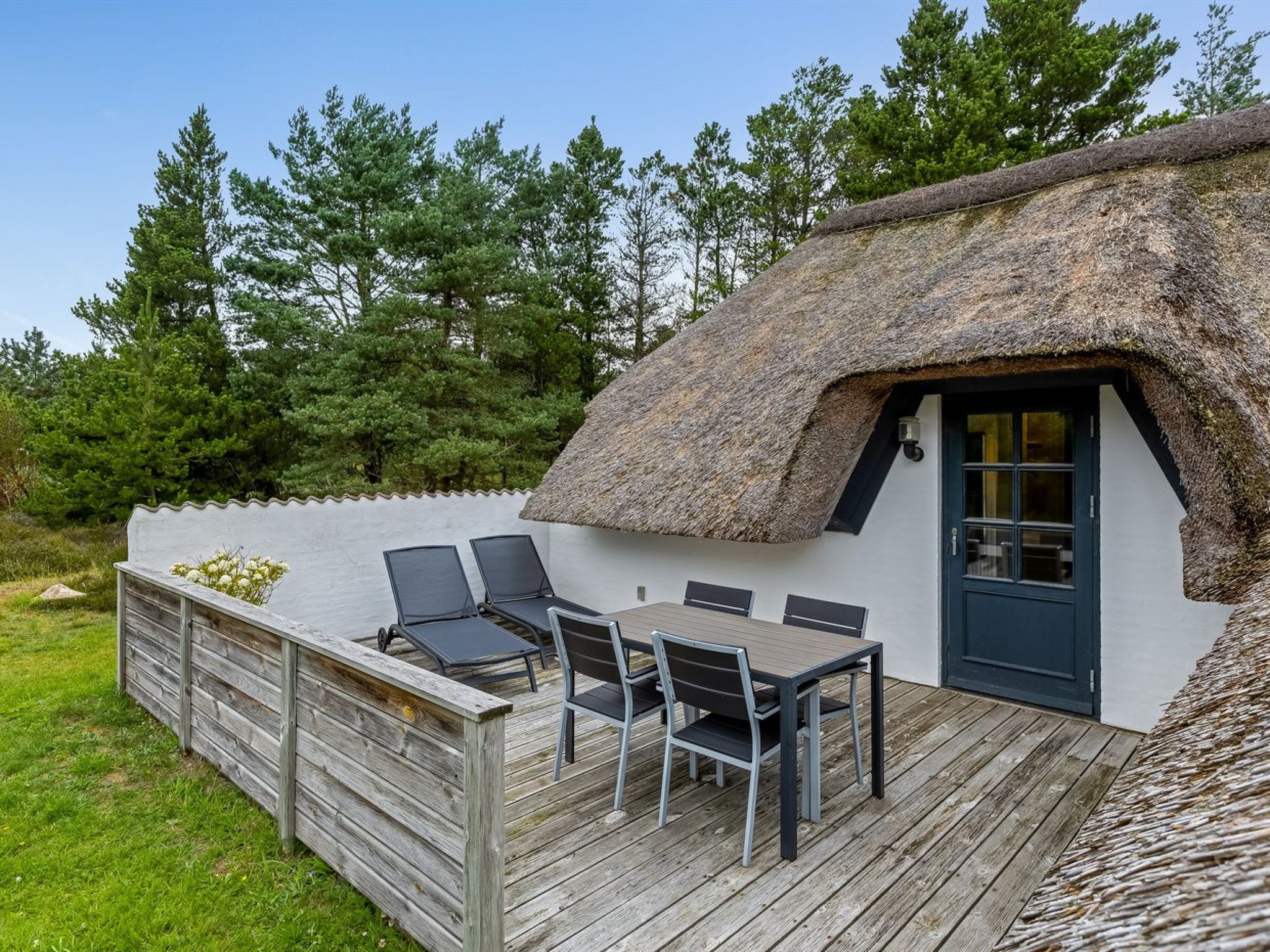 "Lilo" - 1km from the sea - Draußen