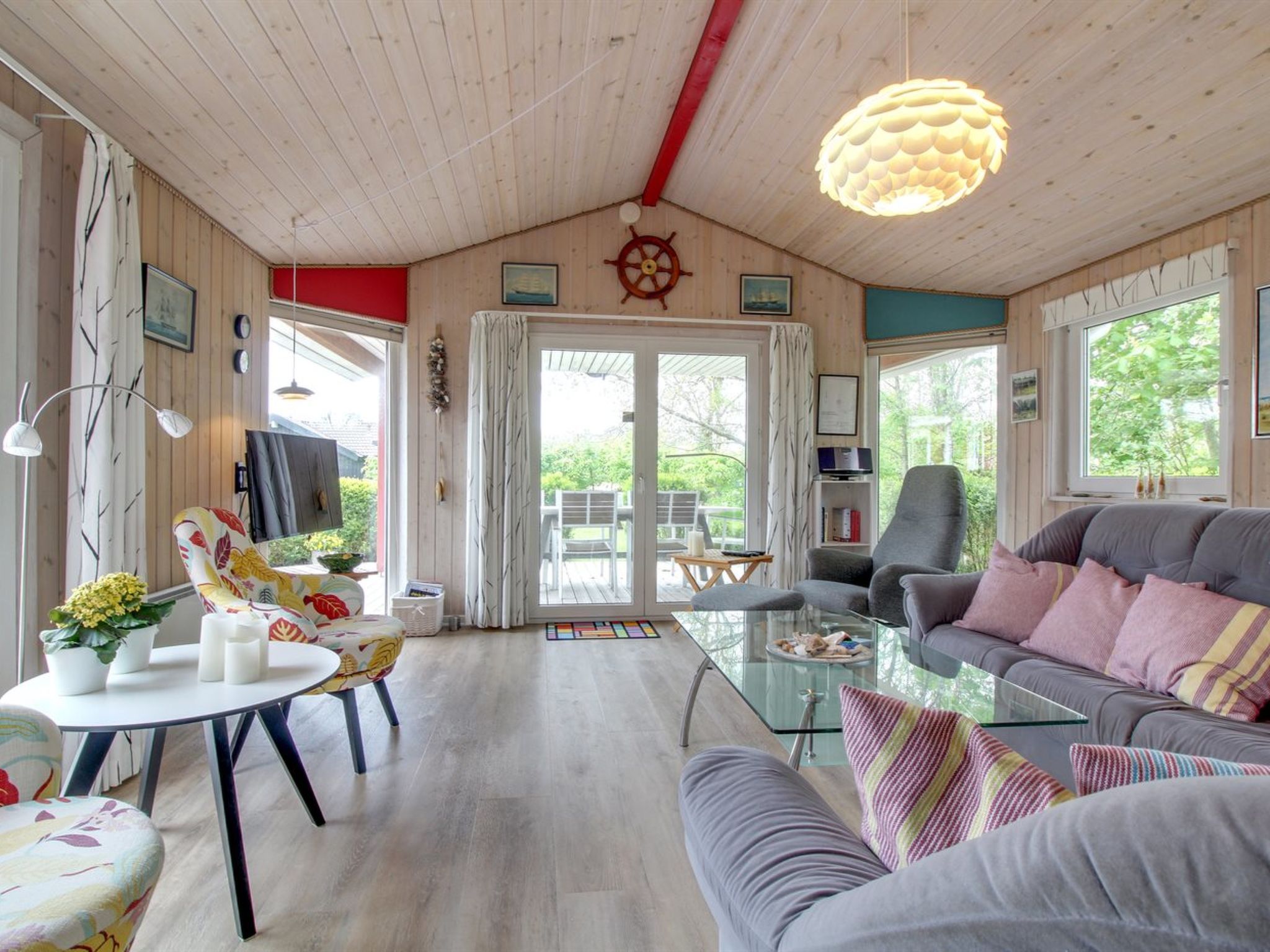 "Gudni" - 250m from the sea - Binnen