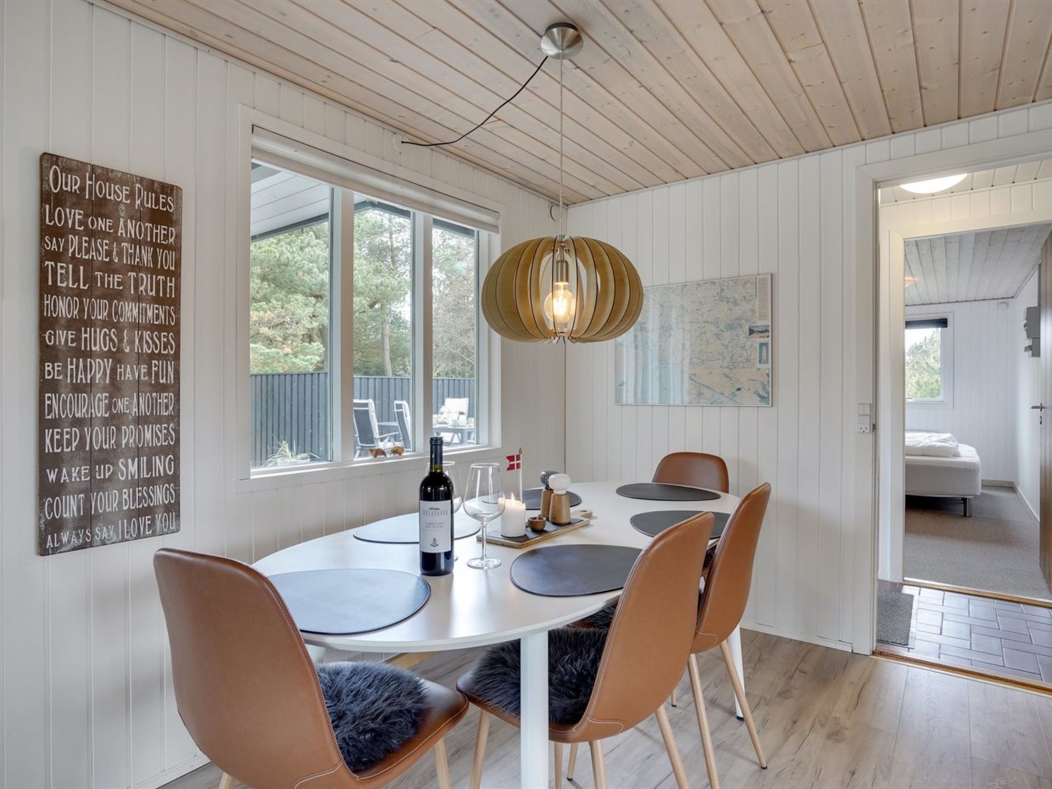 "Monja" - 2.2km from the sea - Binnen