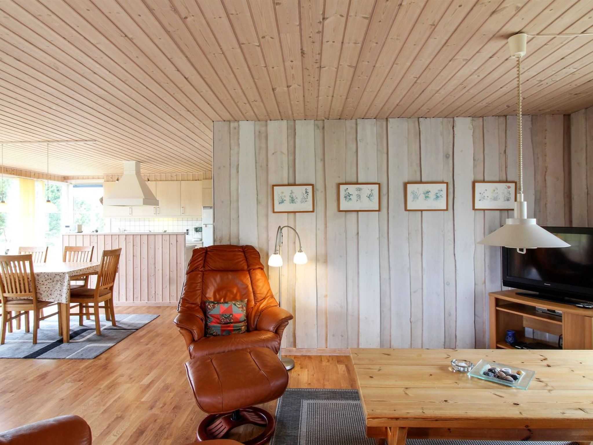 "Juste" - 2.2km from the sea