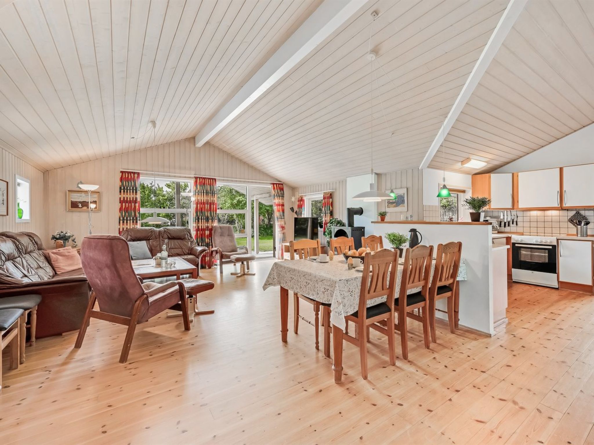 "Salla" - 1.2km from the sea - Drinnen