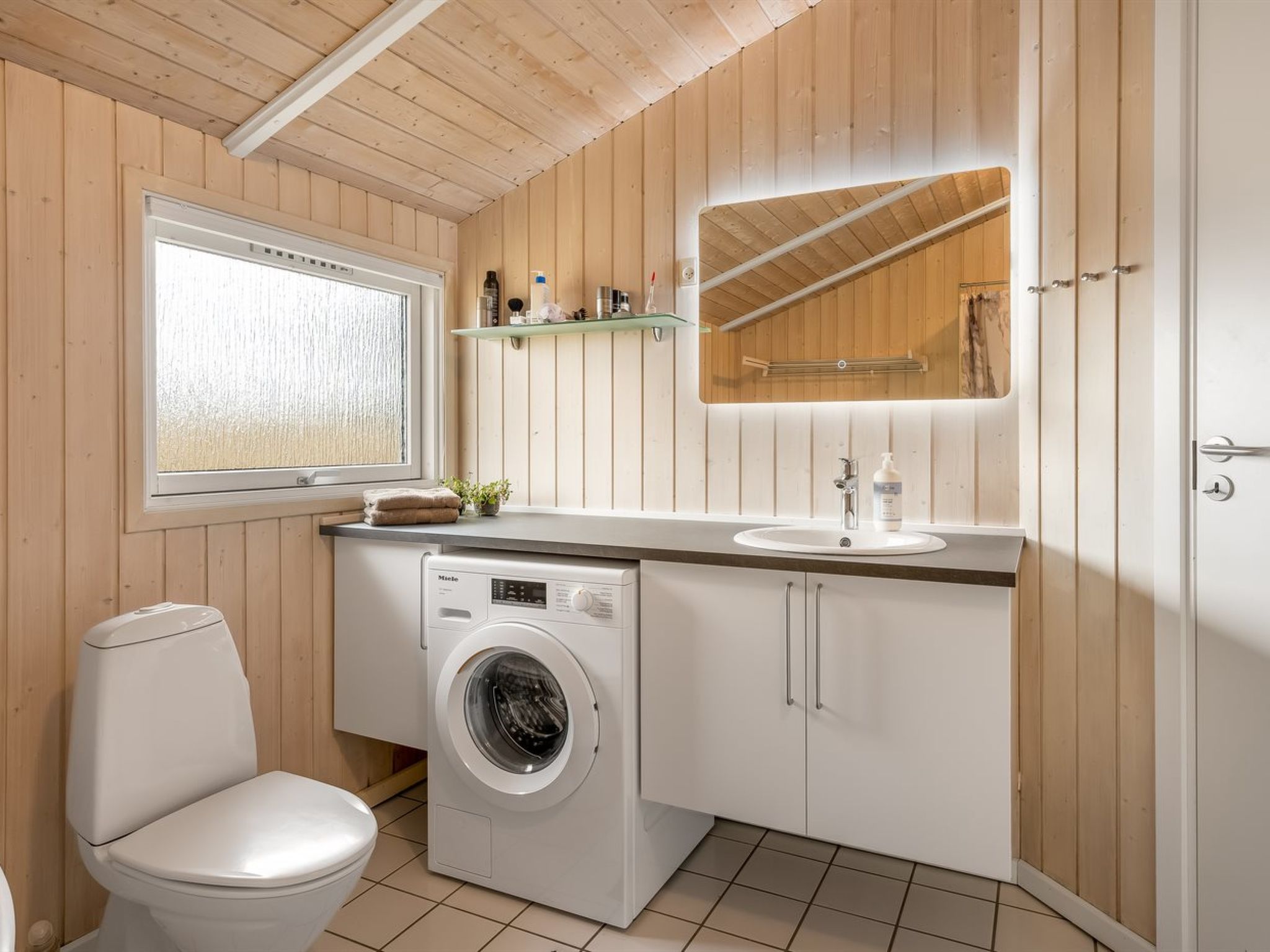 "Abiorn" - 2.5km from the sea - Binnen