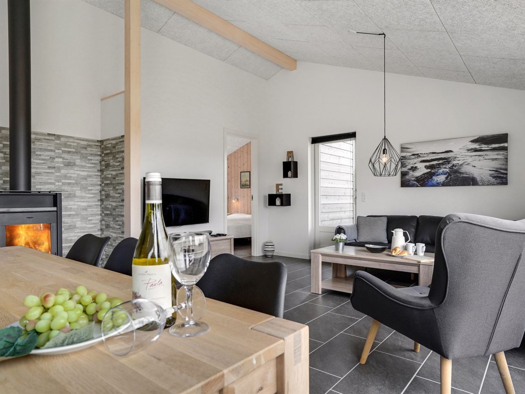 "Soili" - 1.2km from the sea - Binnen