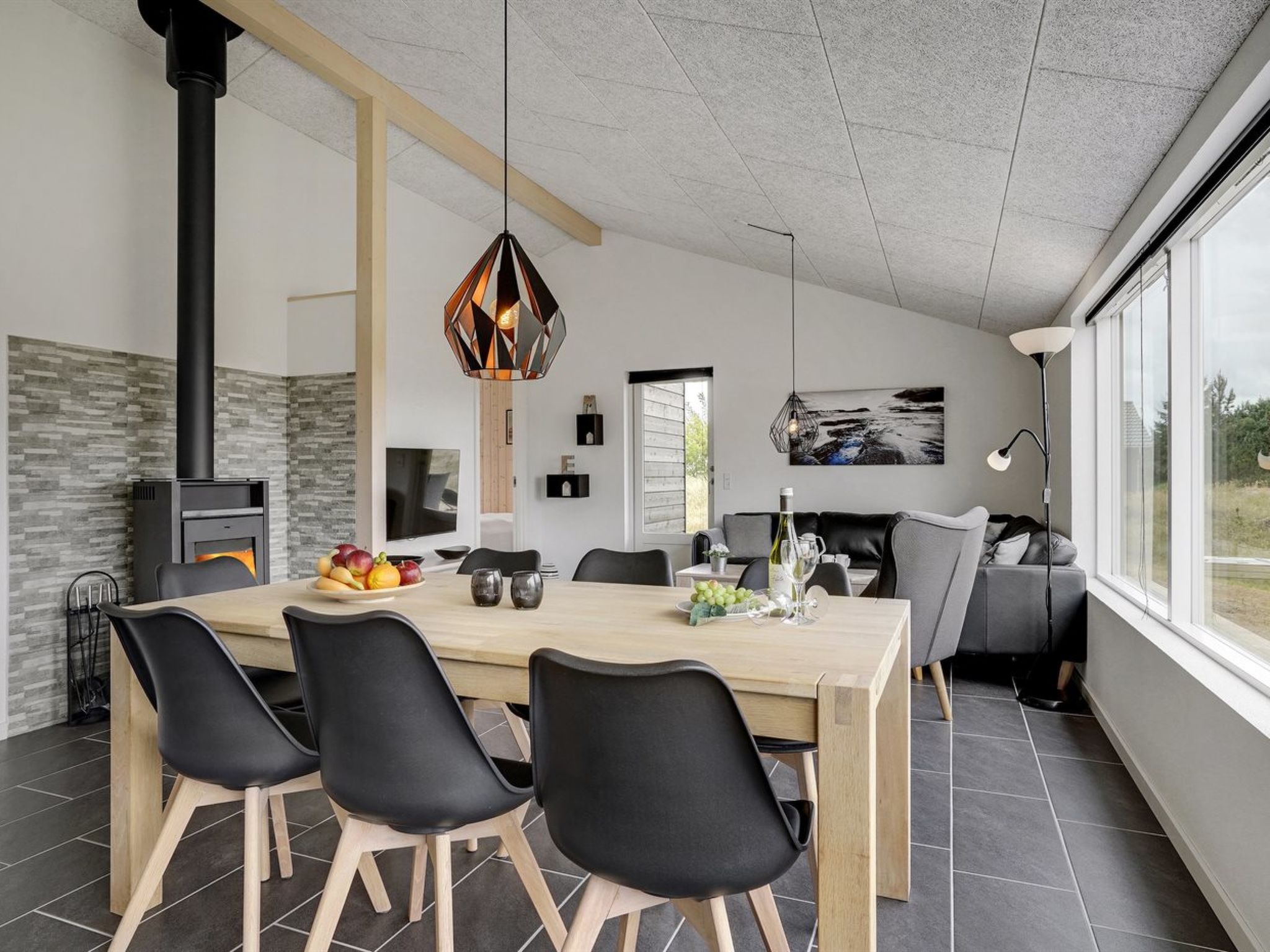 "Soili" - 1.2km from the sea - Binnen