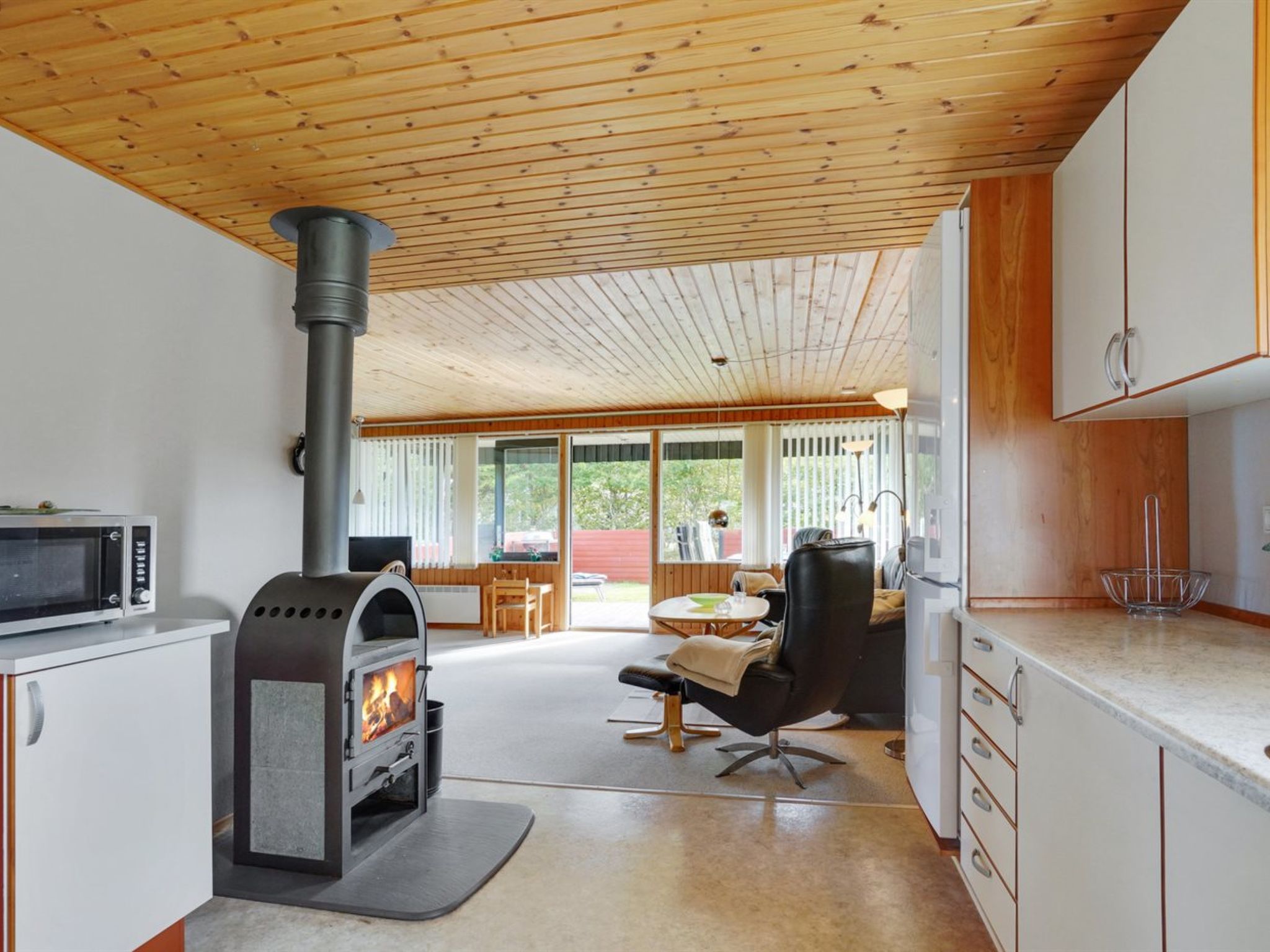 "Aswaldi" - 3.5km from the sea - Binnen