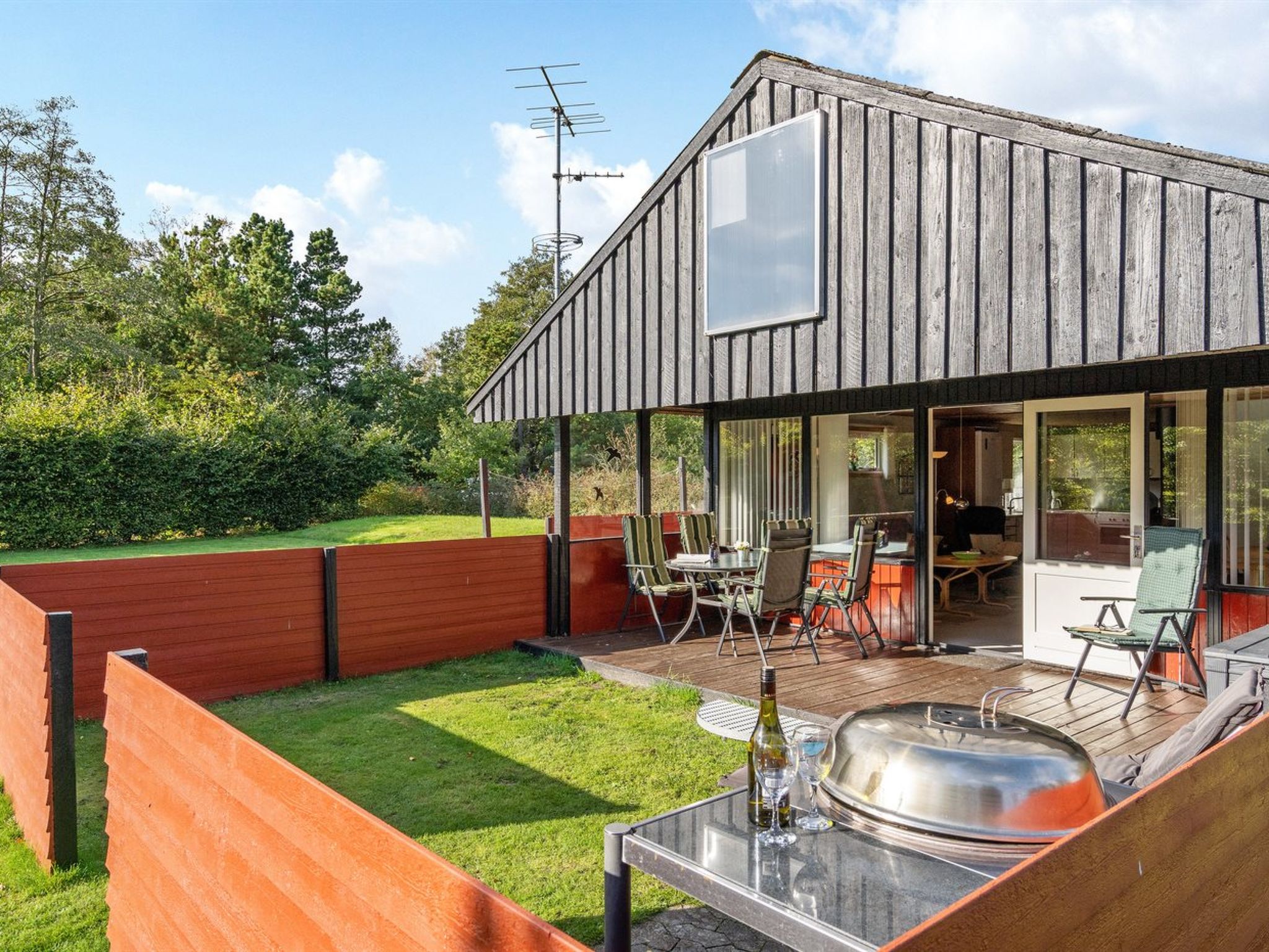 "Aswaldi" - 3.5km from the sea - Buiten