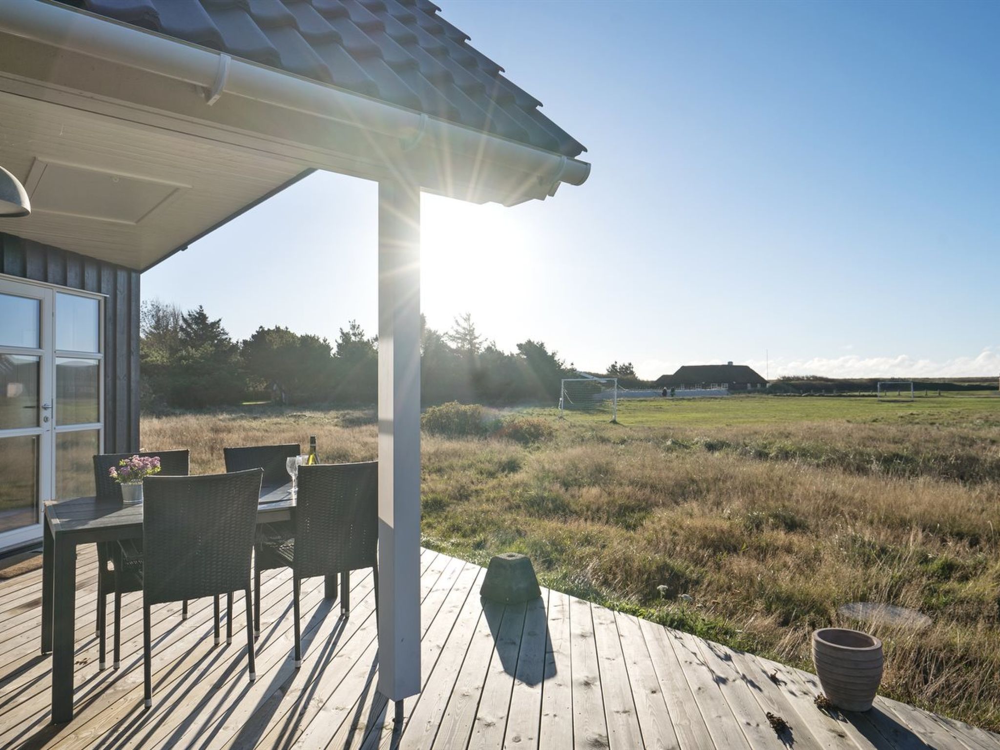 "Tinemarie" - 200m from the sea - Buiten