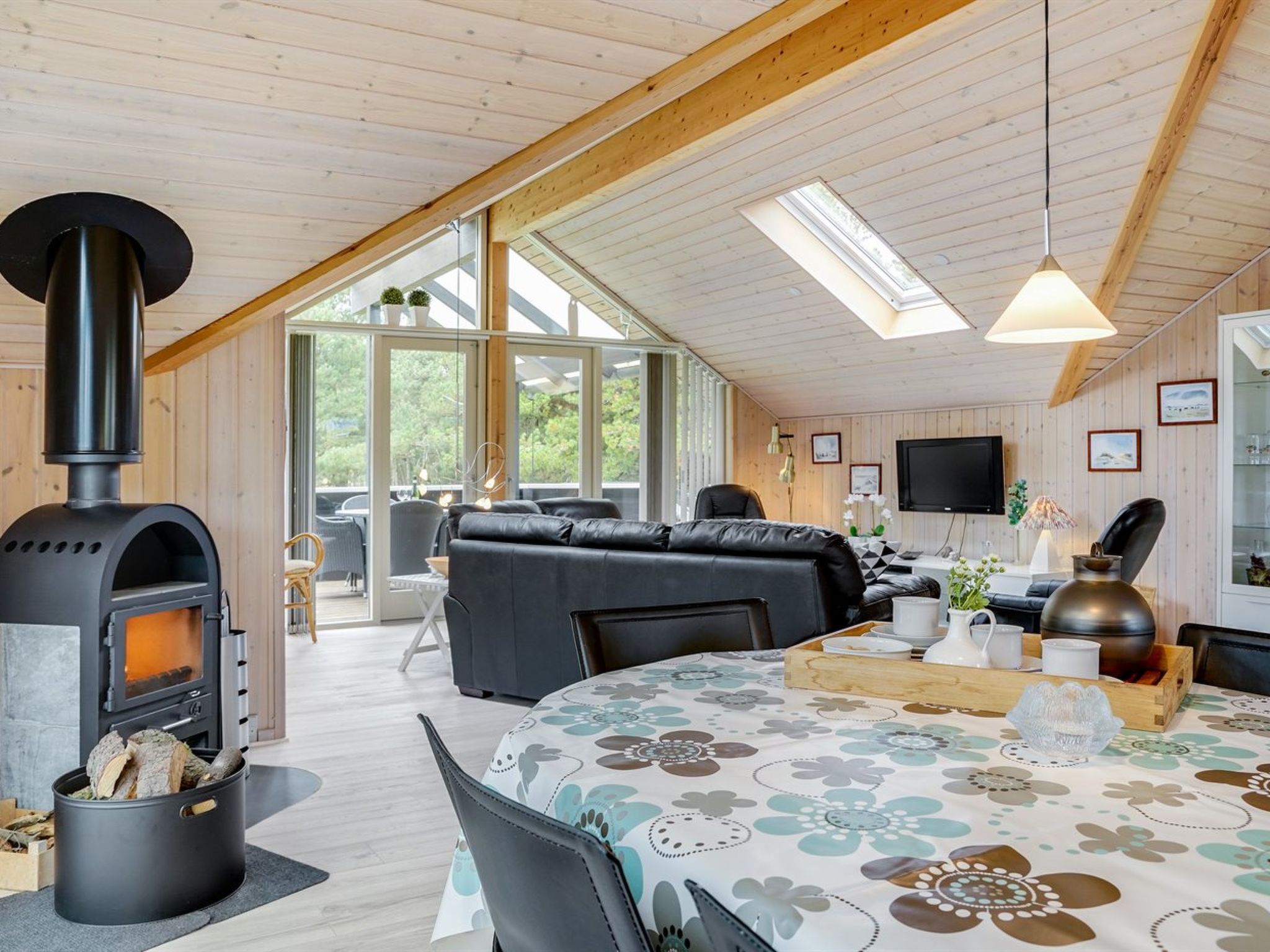 "Medard" - 2km from the sea - Inside