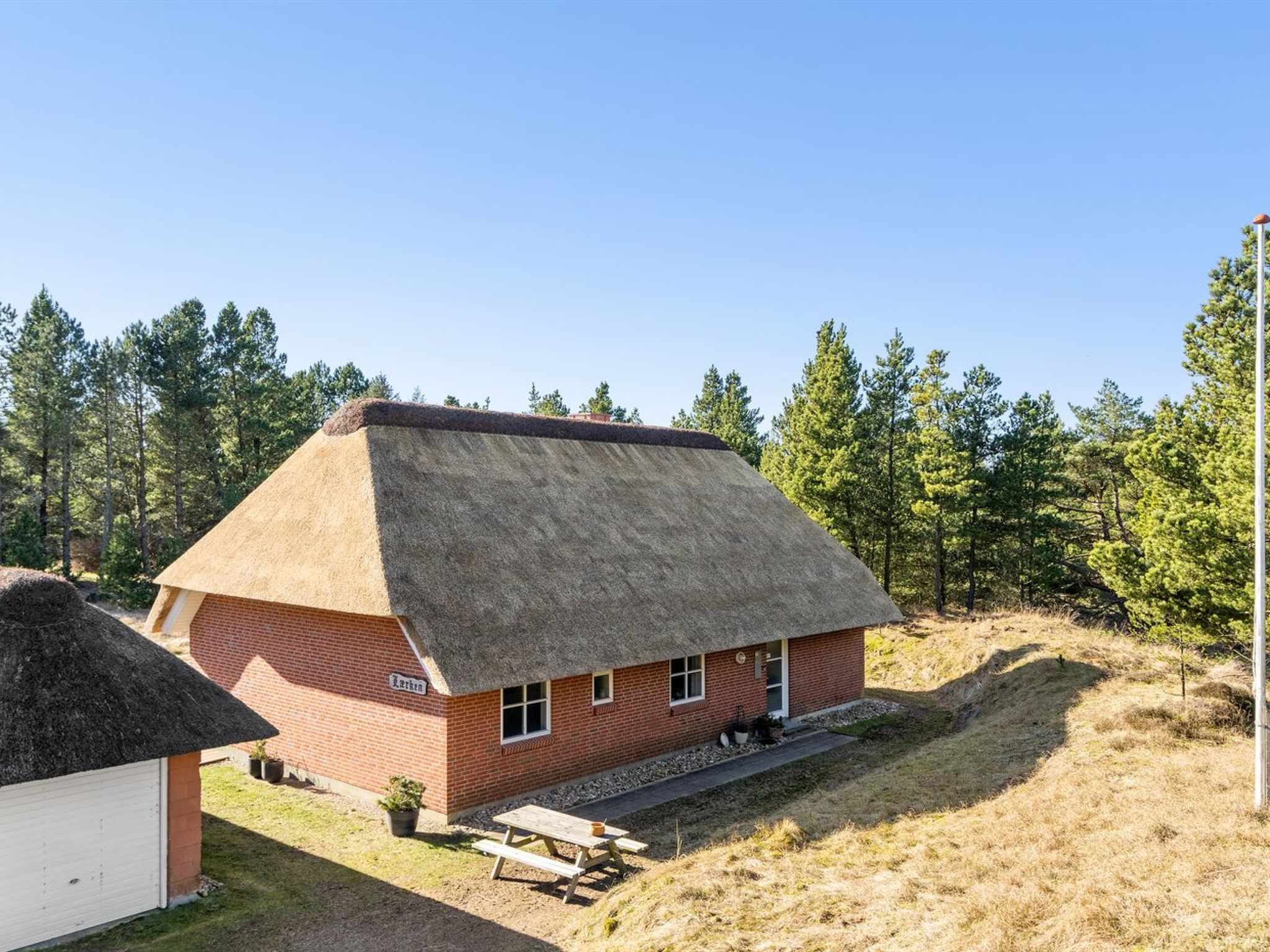 "Harpa" - 2.5km from the sea - Buiten