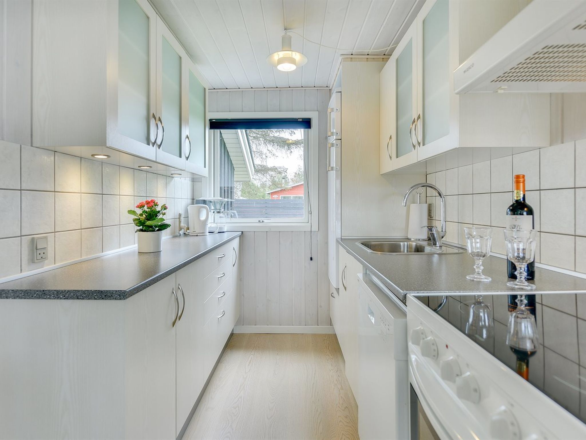"Hildegarde" - 900m from the sea-Dedans