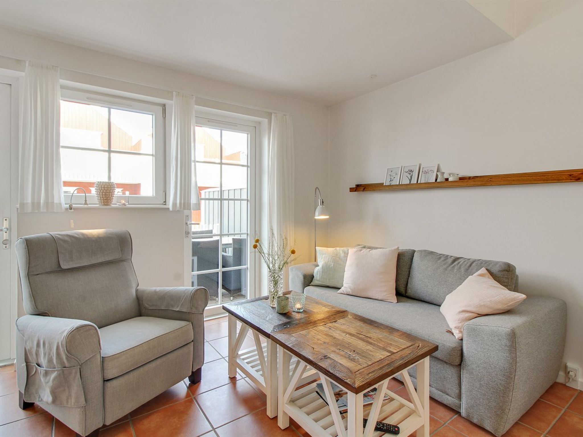 "Vinny" - 1.2km from the sea-Drinnen