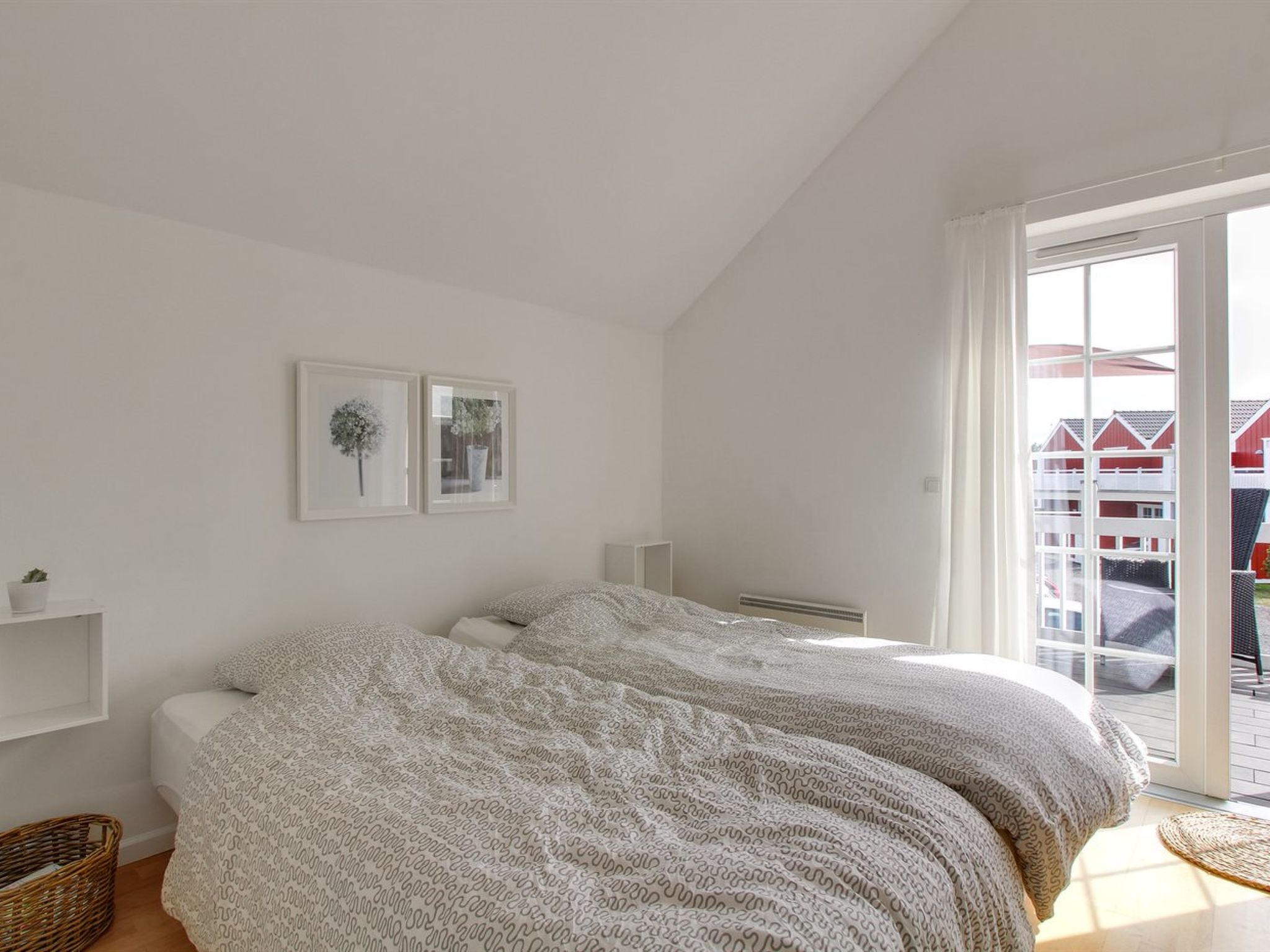 "Vinny" - 1.2km from the sea-Drinnen
