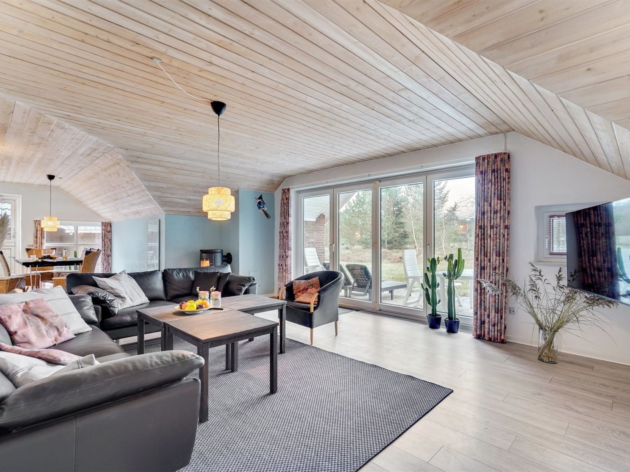 "Lumi" - 800m from the sea