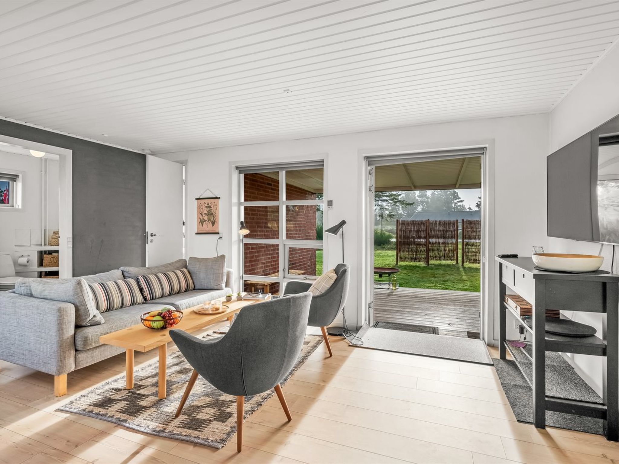 "Agni" - 800m from the sea-Drinnen