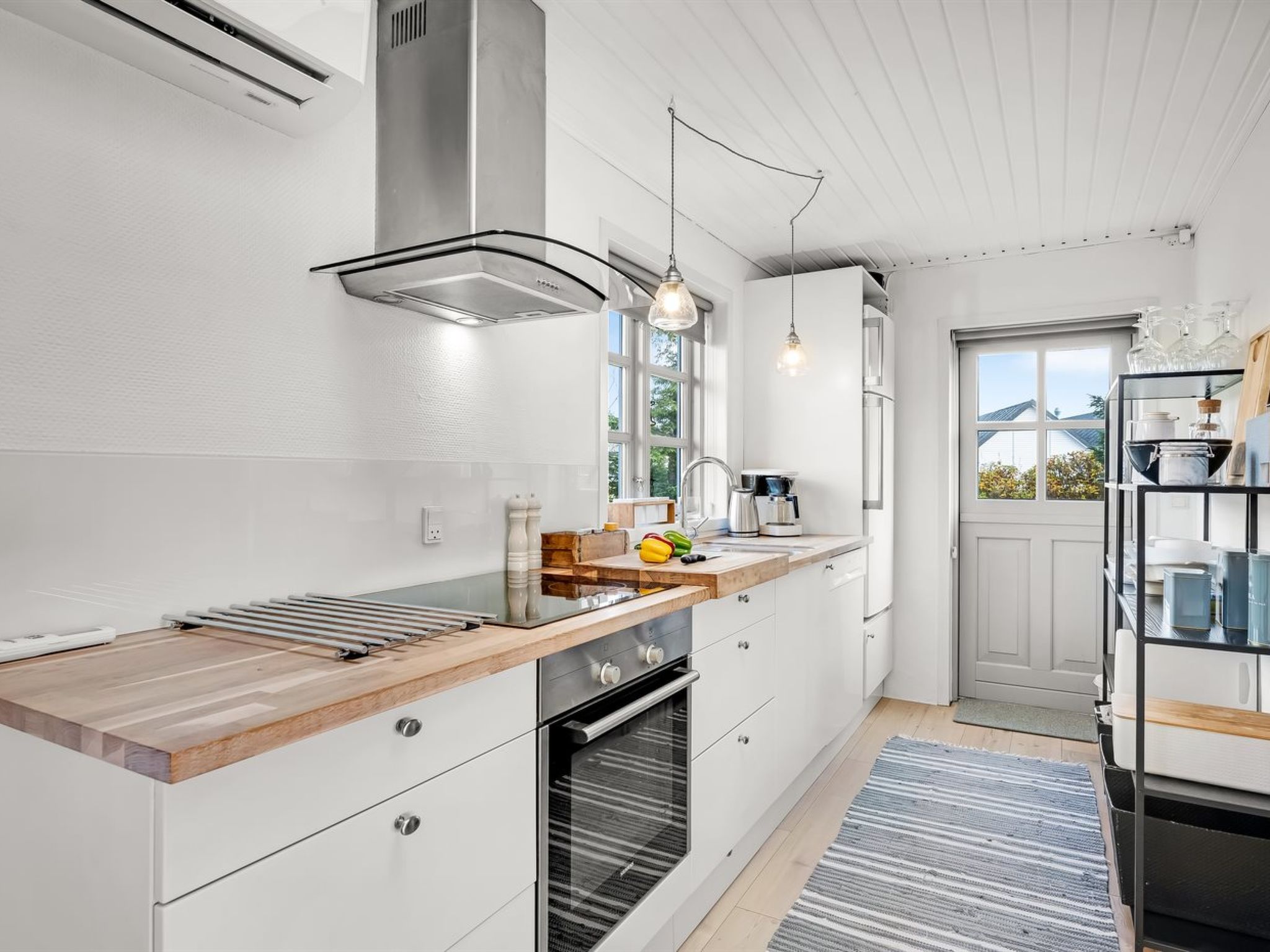 "Agni" - 800m from the sea-Drinnen