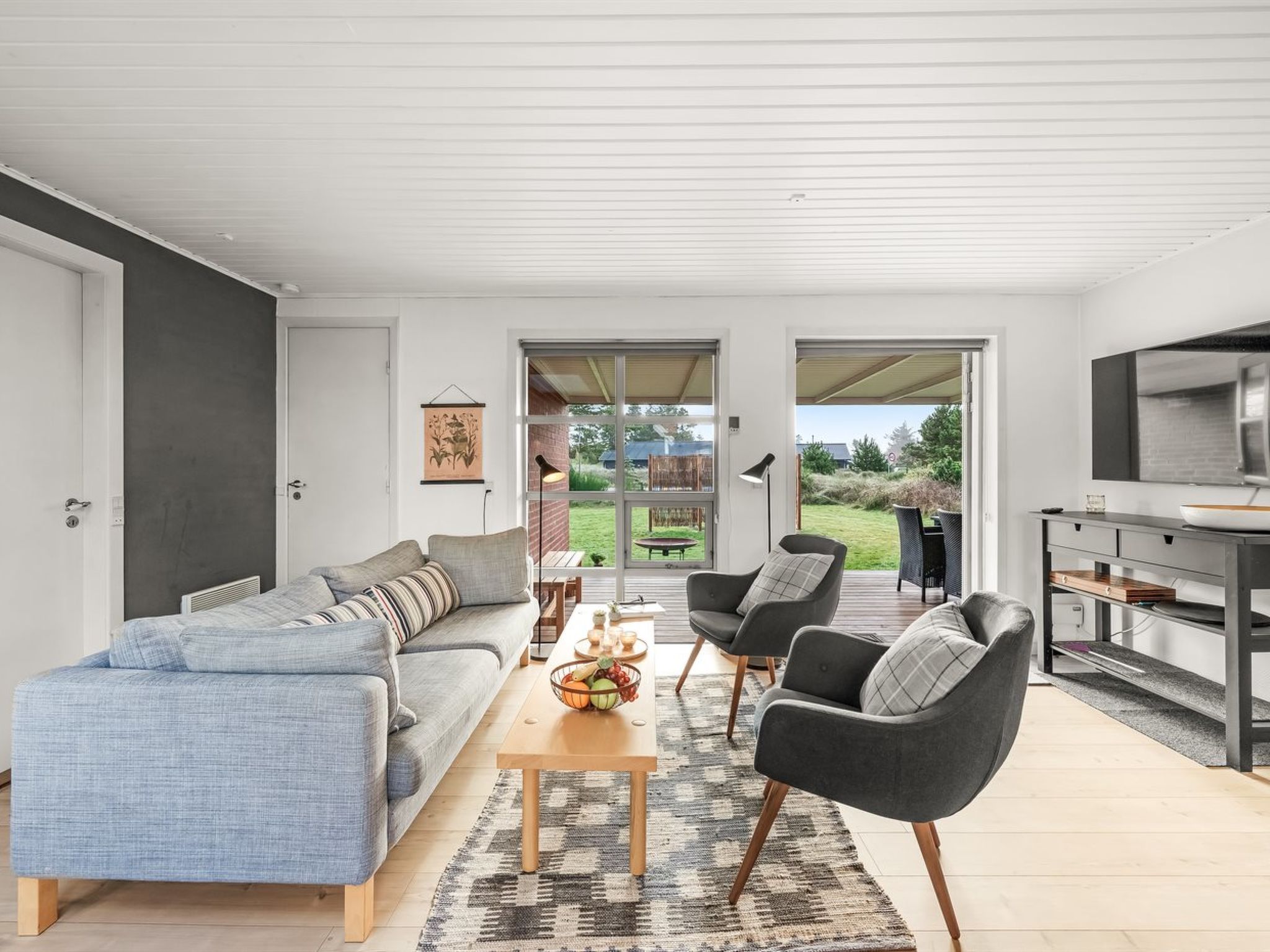 "Agni" - 800m from the sea-Drinnen