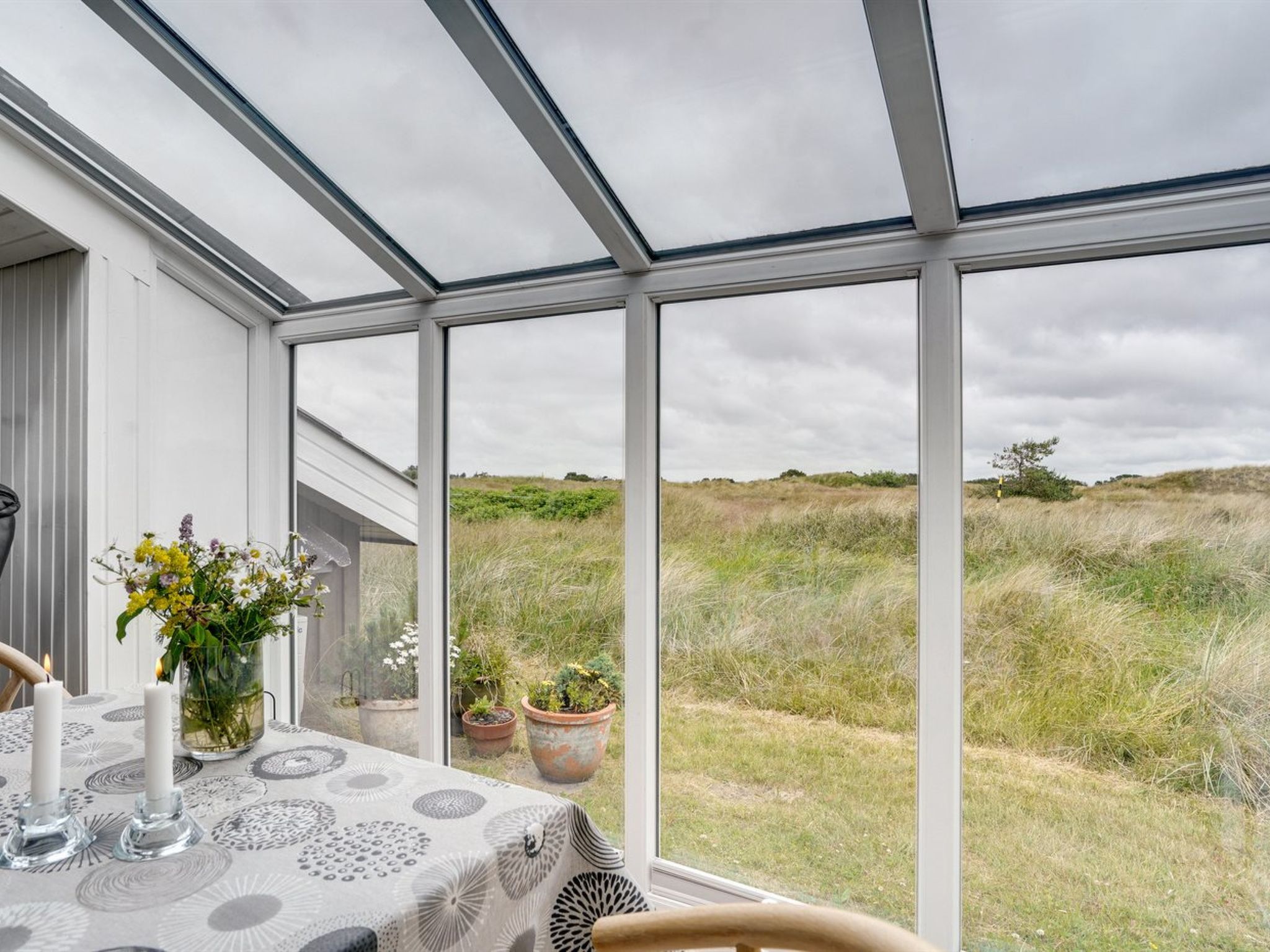 "Arlette" - 1.8km from the sea - Binnen