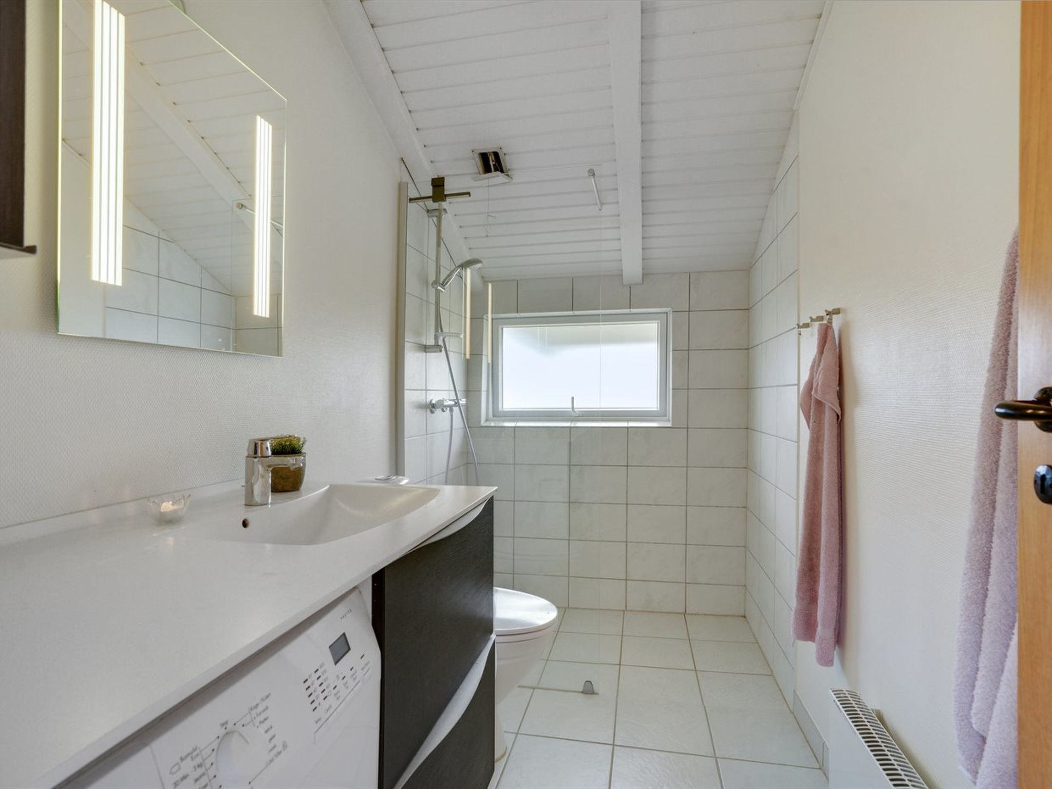 "Arlette" - 1.8km from the sea - Binnen