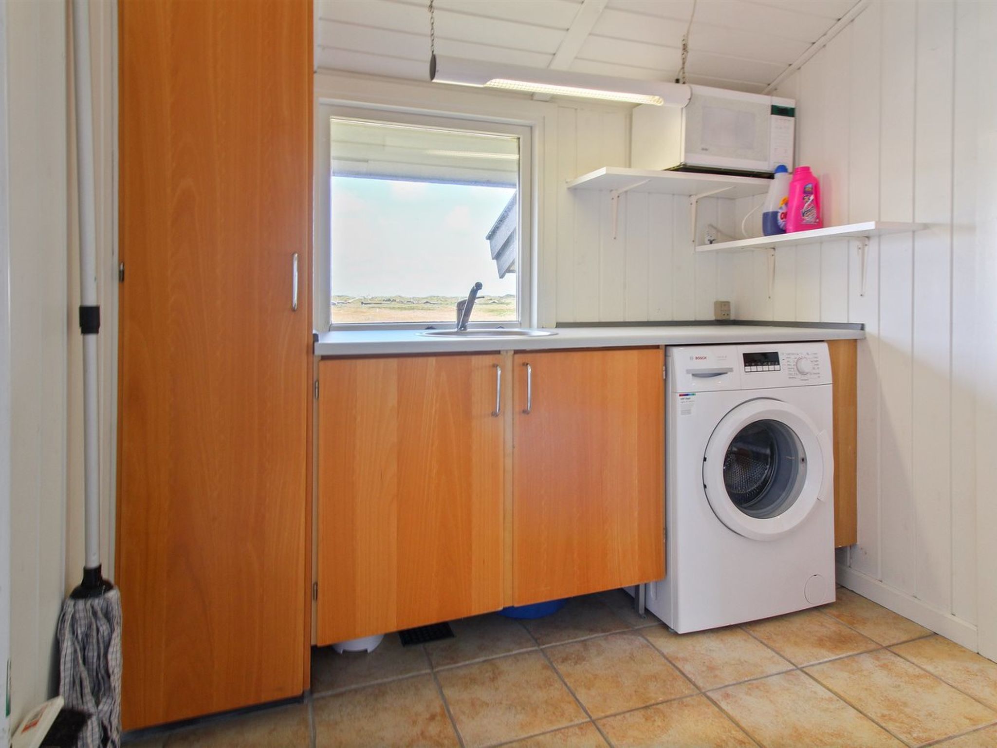 "Edyta" - 400m from the sea-Binnen