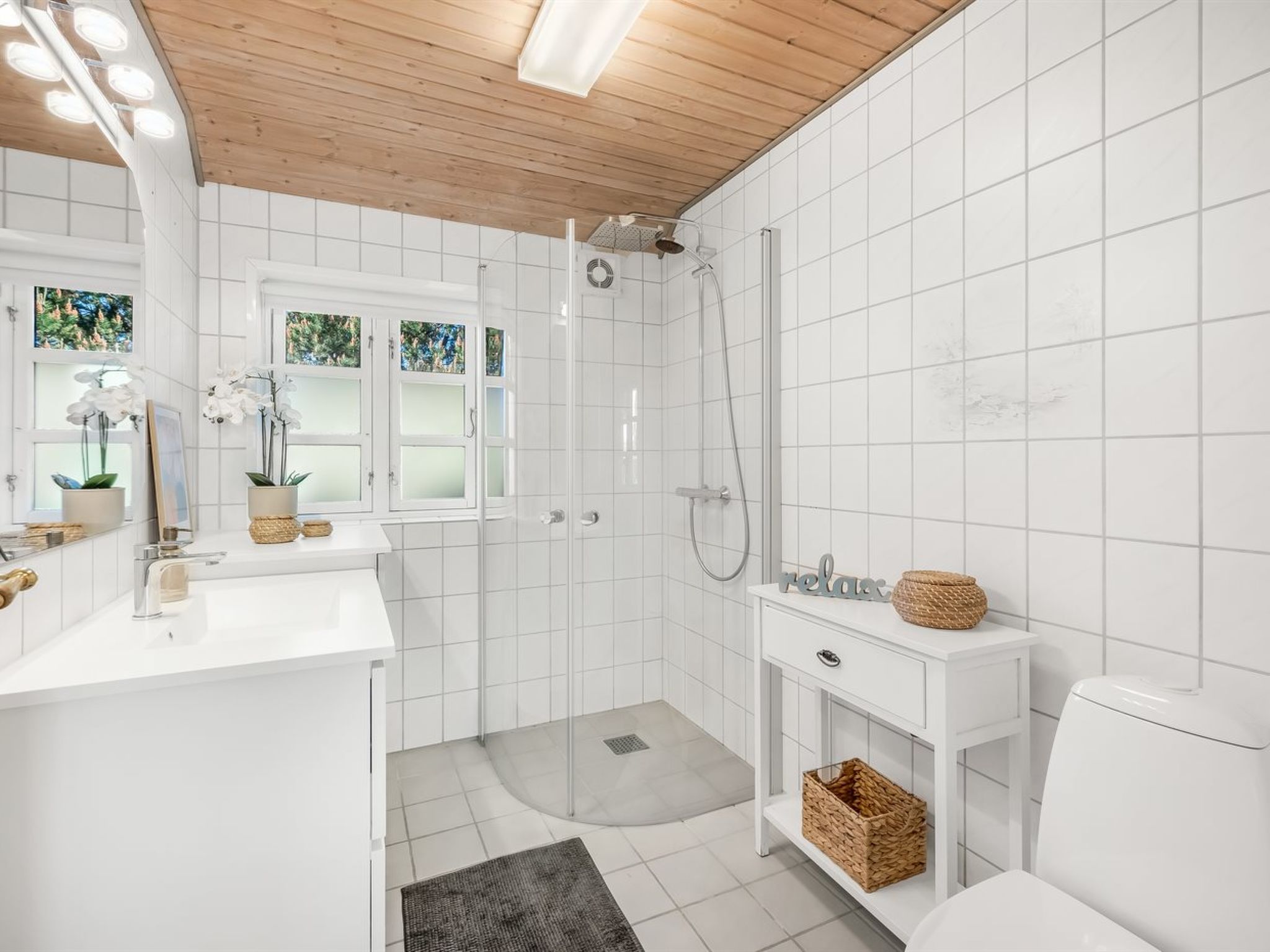 "Aila" - 1.4km from the sea-Inside