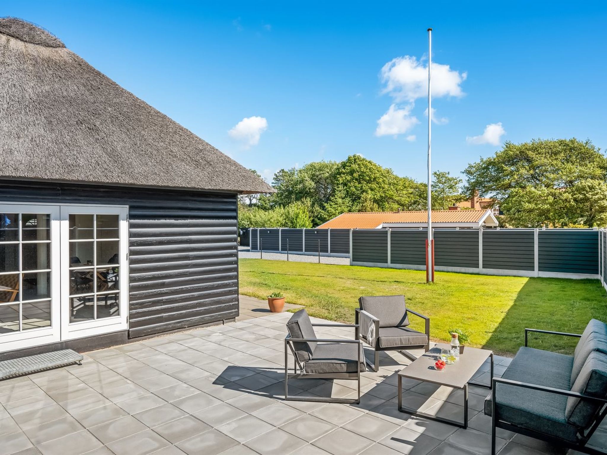 "Aila" - 1.4km from the sea-Outside