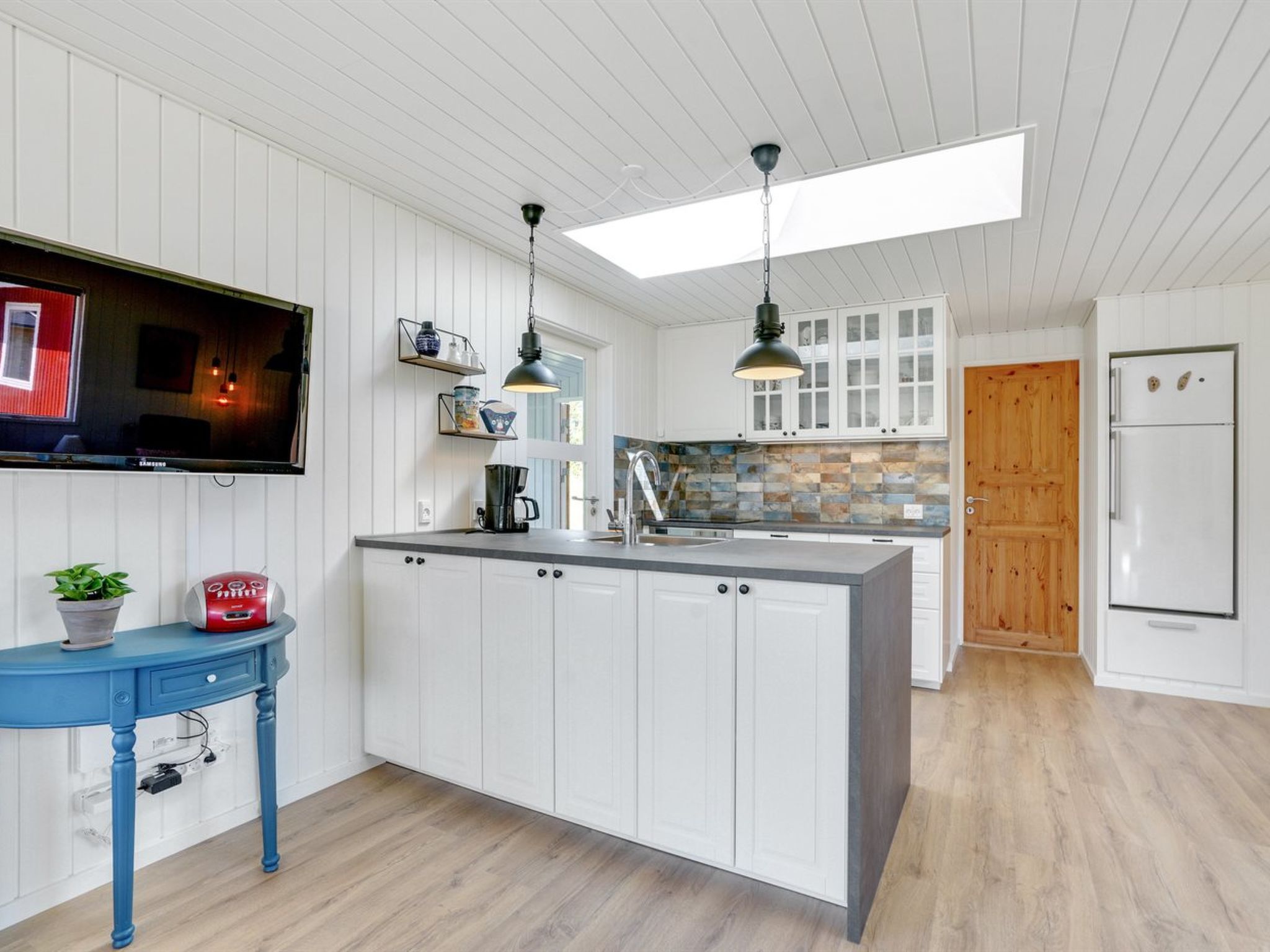 "Thorvor" - 1.5km from the sea - Binnen